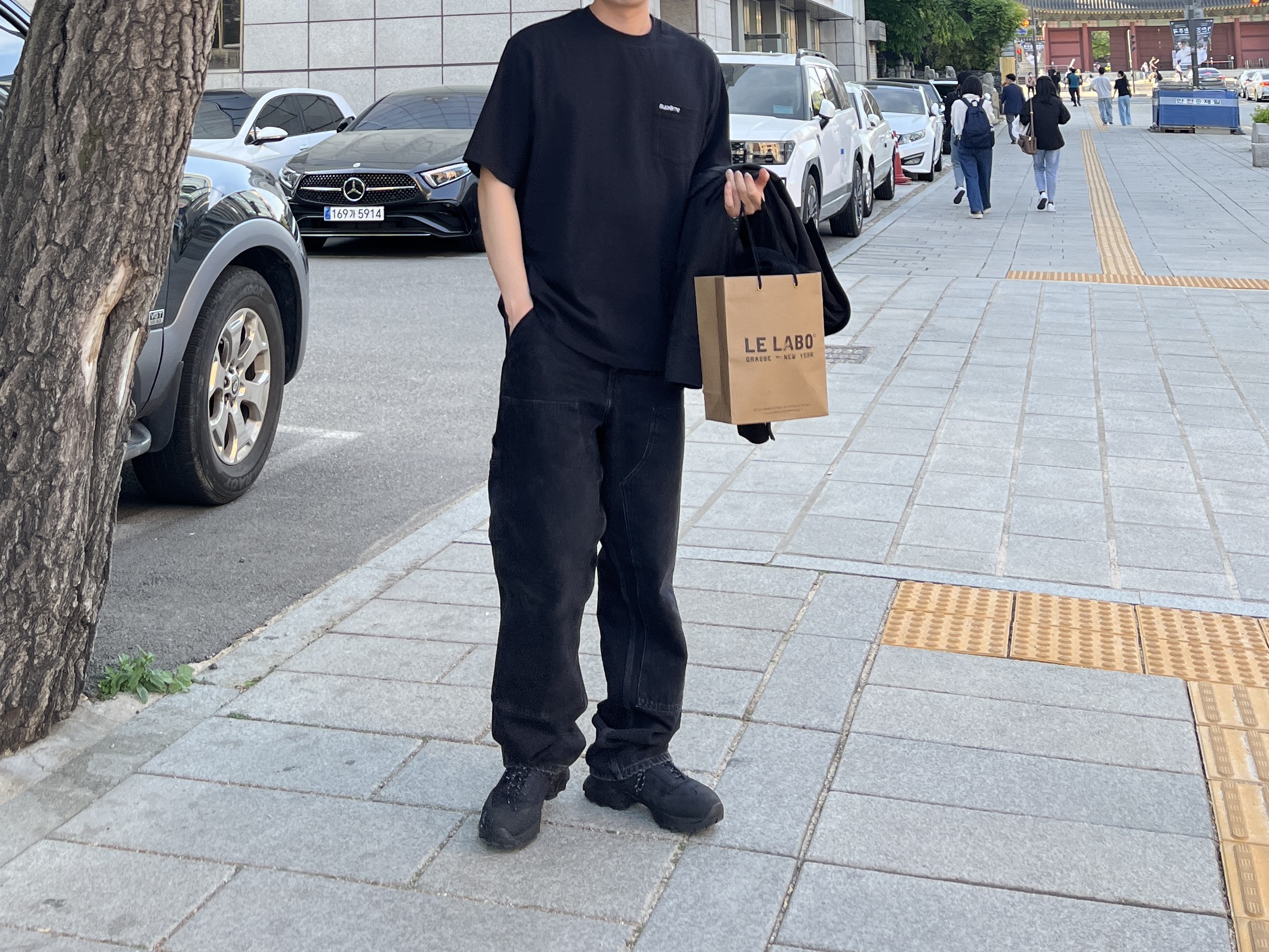 Roa Hiking Katharina Black, Carhartt WIP Smith Denim Double Knee Pants Black Stone Washed 착용 스타일 - 2