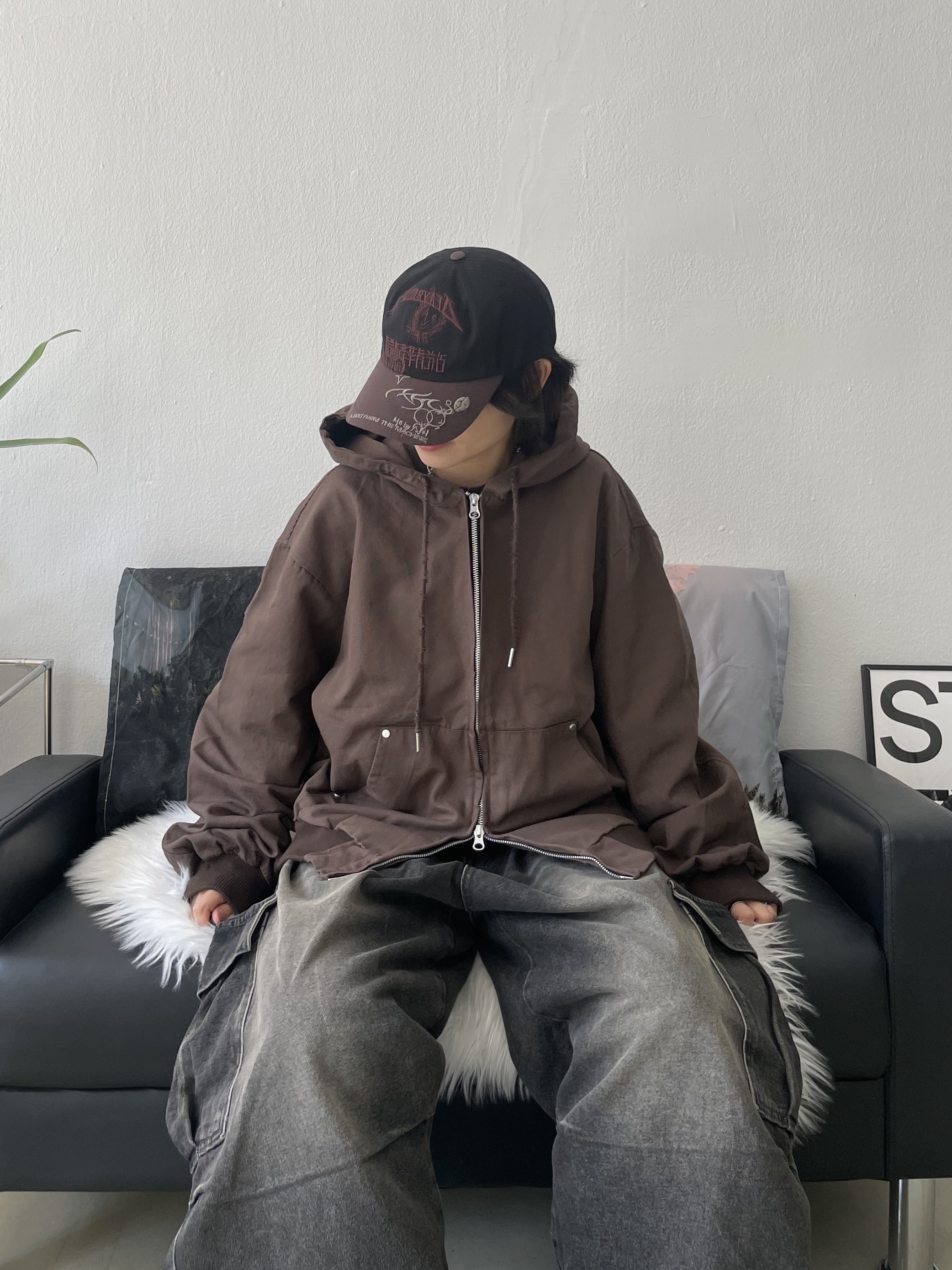 (W) Adidas Adimatic Earth Strata Dark Brown 착용 스타일 - 7