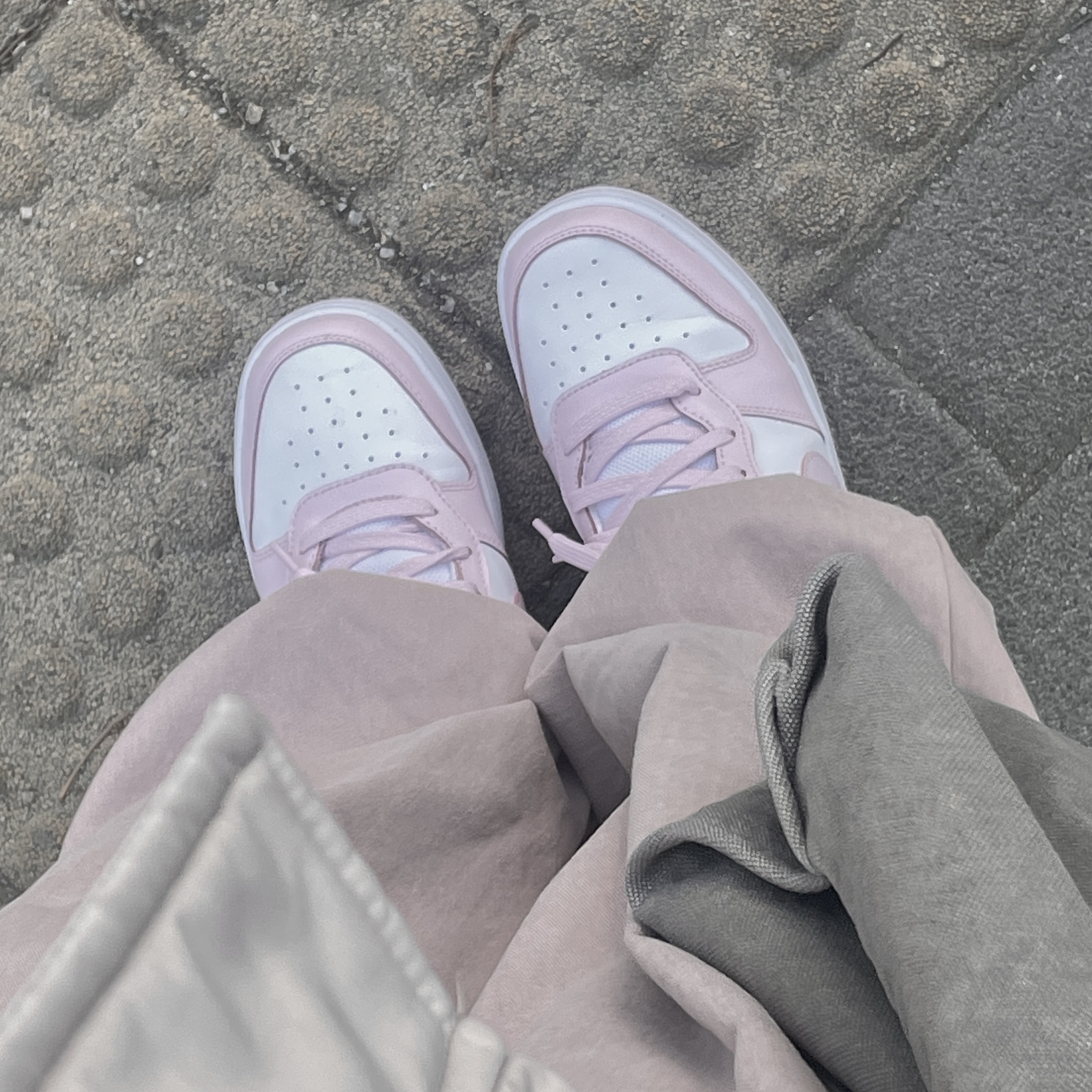 (GS) Nike Court Borough 2 SE White Pink Foam 착용 스타일
