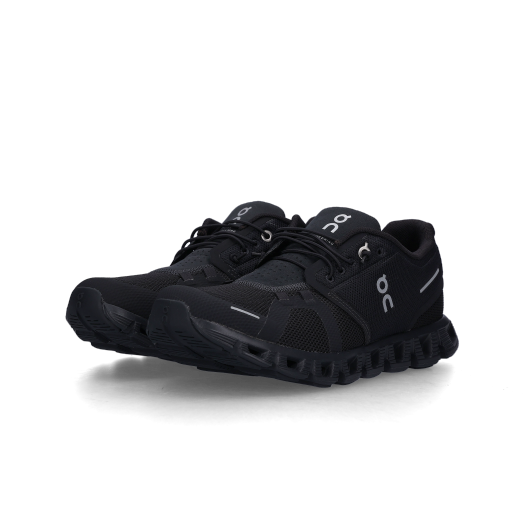 (W) On Running Cloud 5 All Black