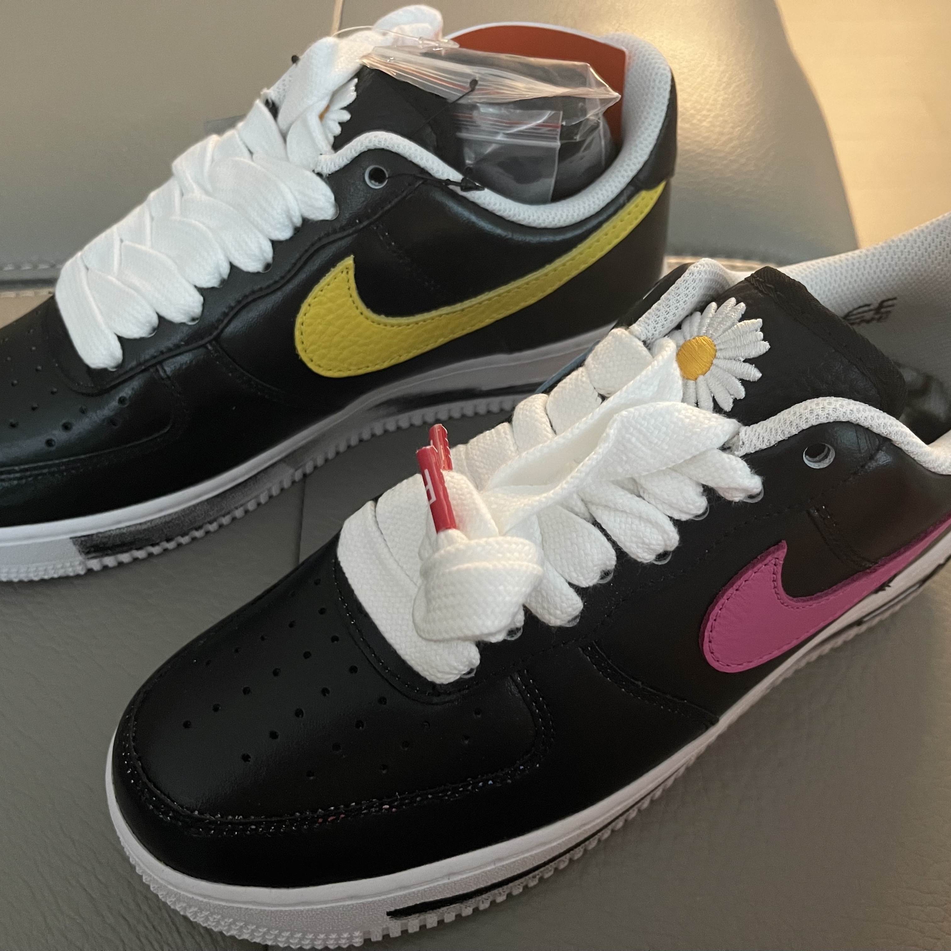 Nike x Peaceminusone Air Force 1 Low Para-Noise 3.0 Black and Multicolor 착용 스타일