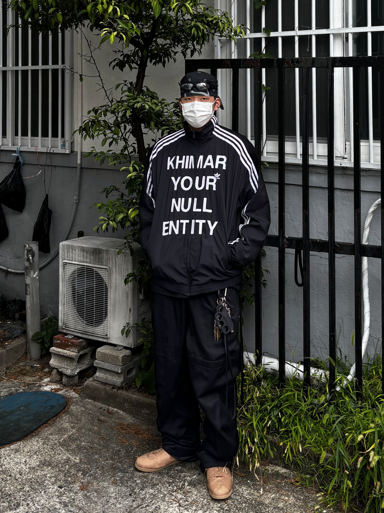 (W) Adidas Adilenium Season 2 Oversized Zip Track Top Gender Neutral Black - KR Sizing, Wapworks Office Back Slit Pants Black 착용 스타일 - 1