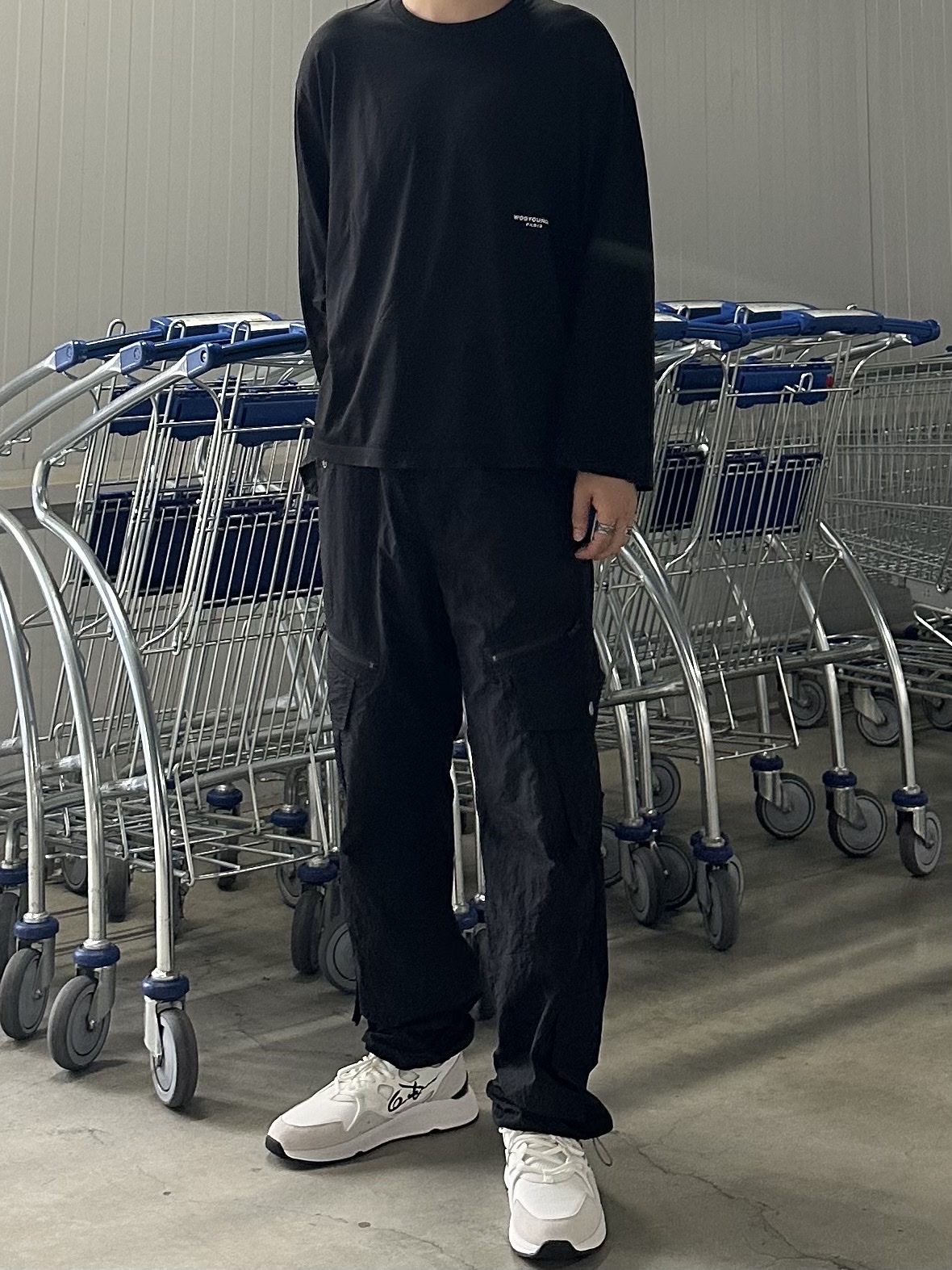 Wooyoungmi Cotton Back Logo Long Sleeve T-Shirt Black - 23FW 착용 스타일 - 3
