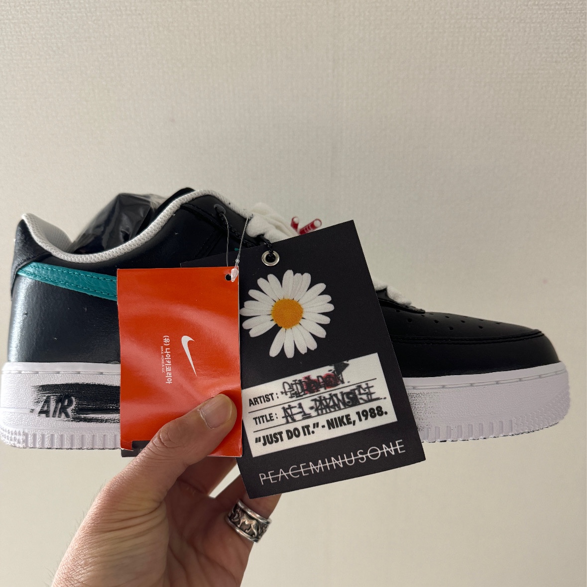 Nike x Peaceminusone Air Force 1 Low Para-Noise 3.0 Black and Multicolor 착용 스타일