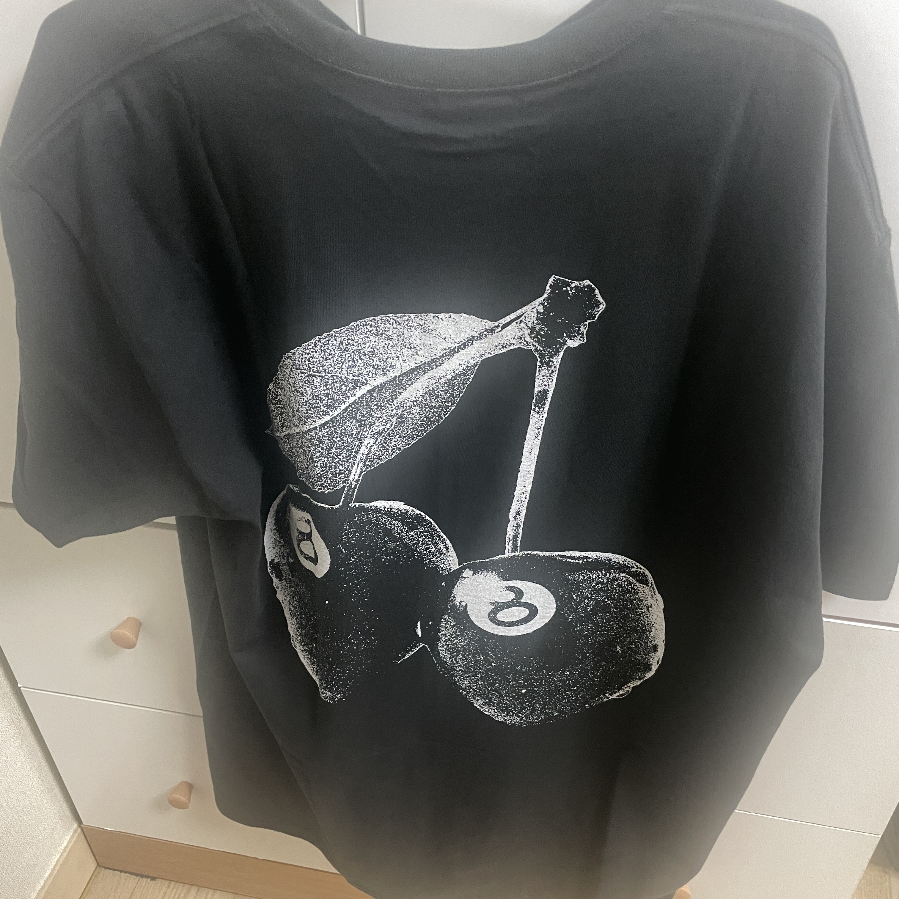 Stussy Cherries T-Shirt Black 착용 스타일