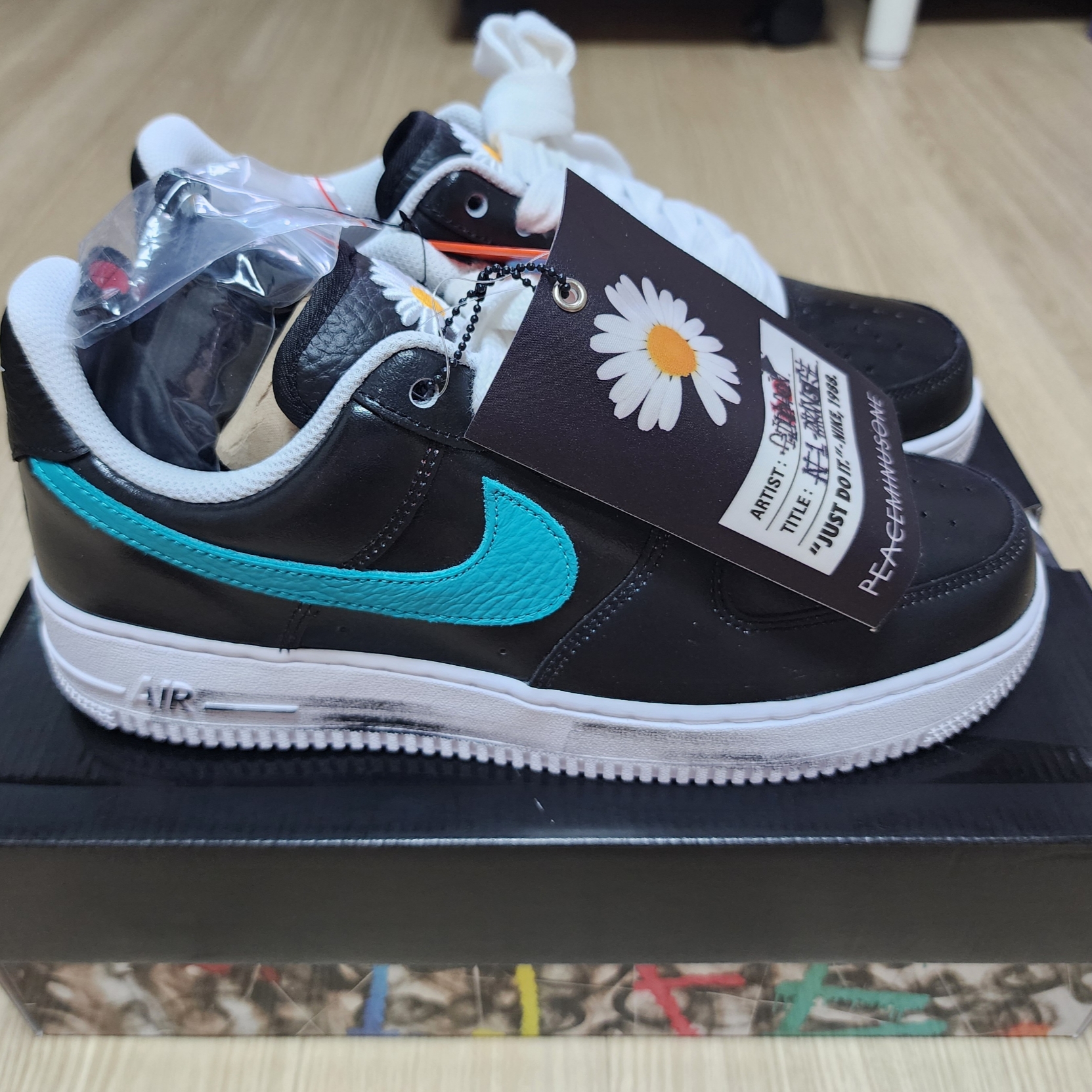 Nike x Peaceminusone Air Force 1 Low Para-Noise 3.0 Black and Multicolor 착용 스타일