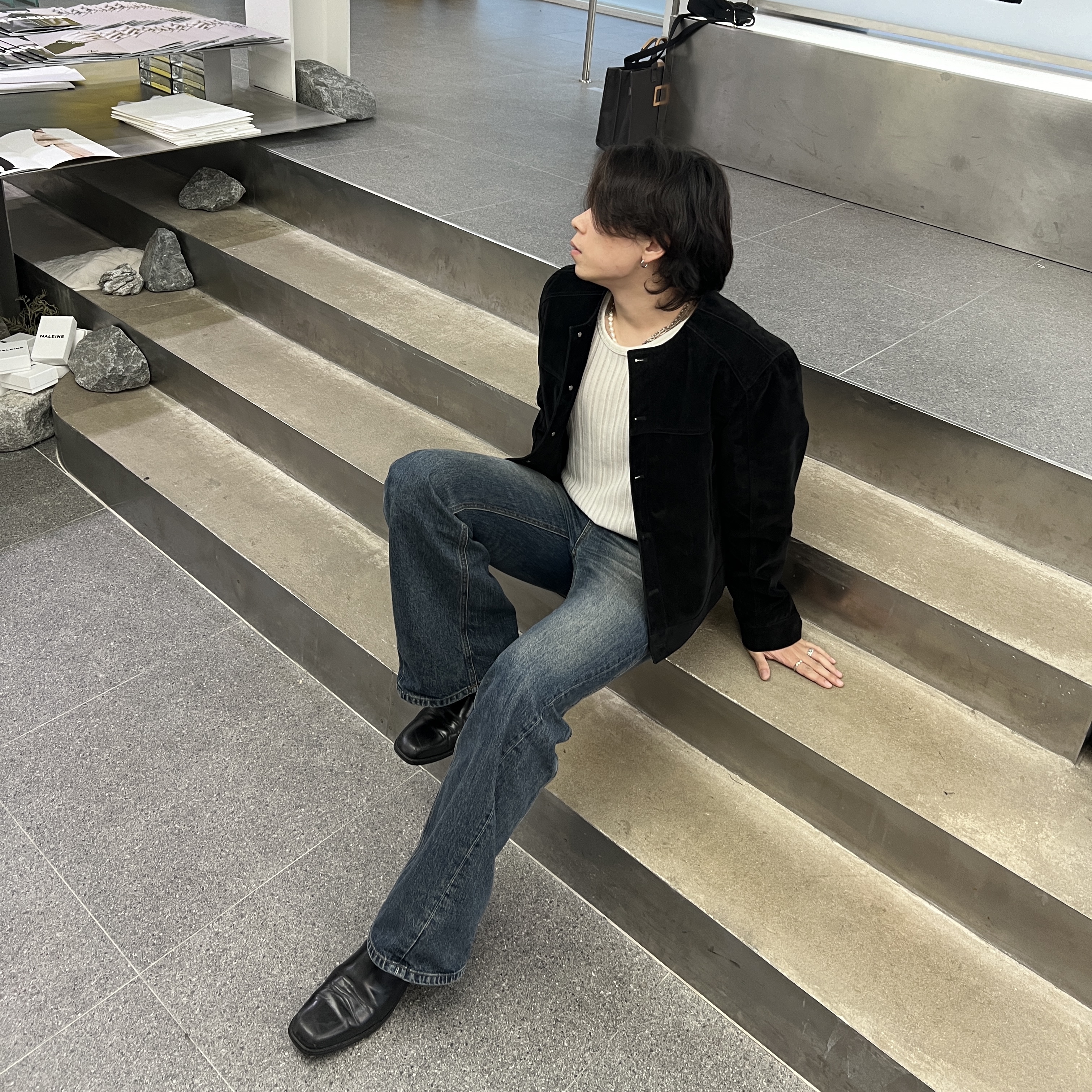 Haleine Cropped Collarless Jacket Black (VJ314) 착용 스타일