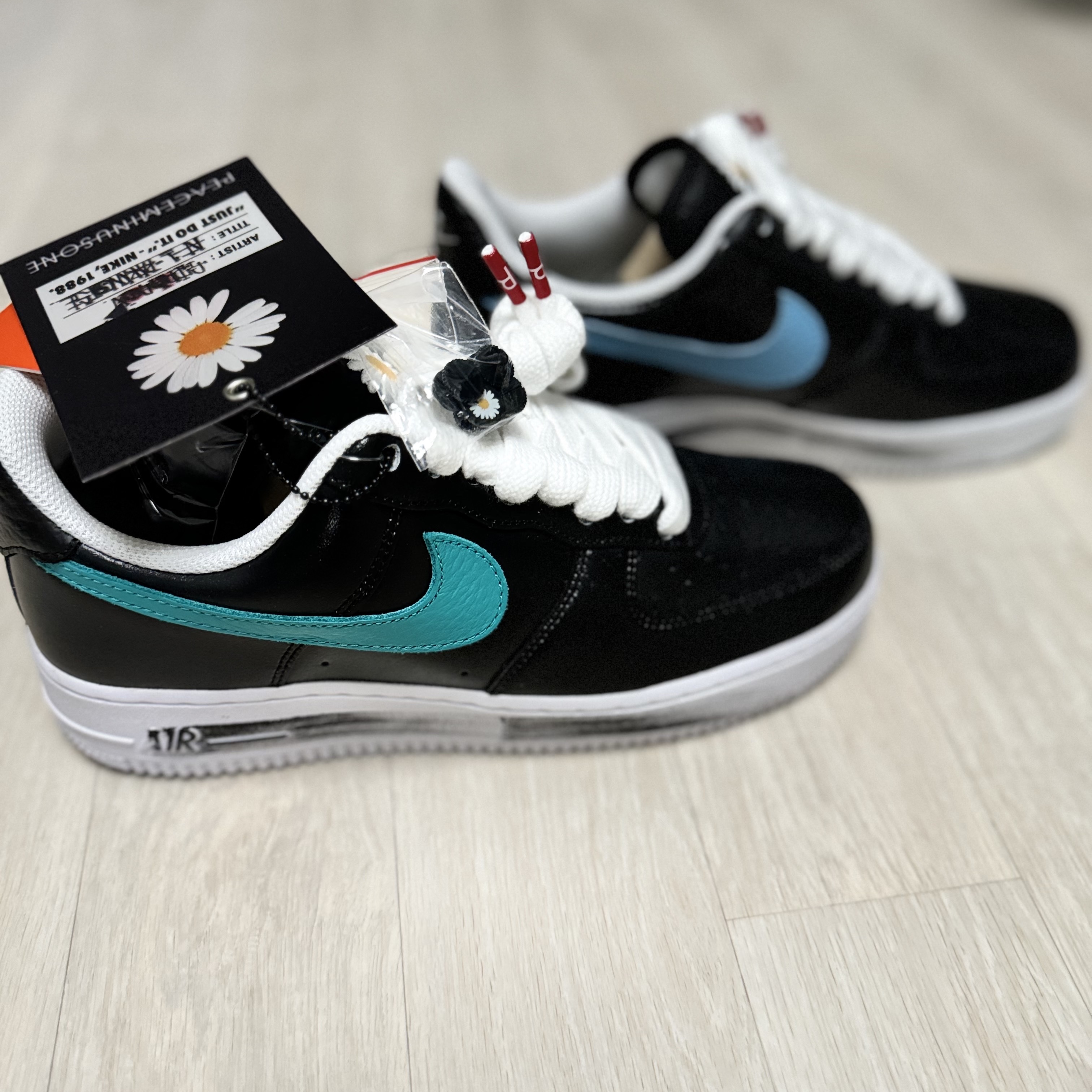 Nike x Peaceminusone Air Force 1 Low Para-Noise 3.0 Black and Multicolor 착용 스타일 - 5