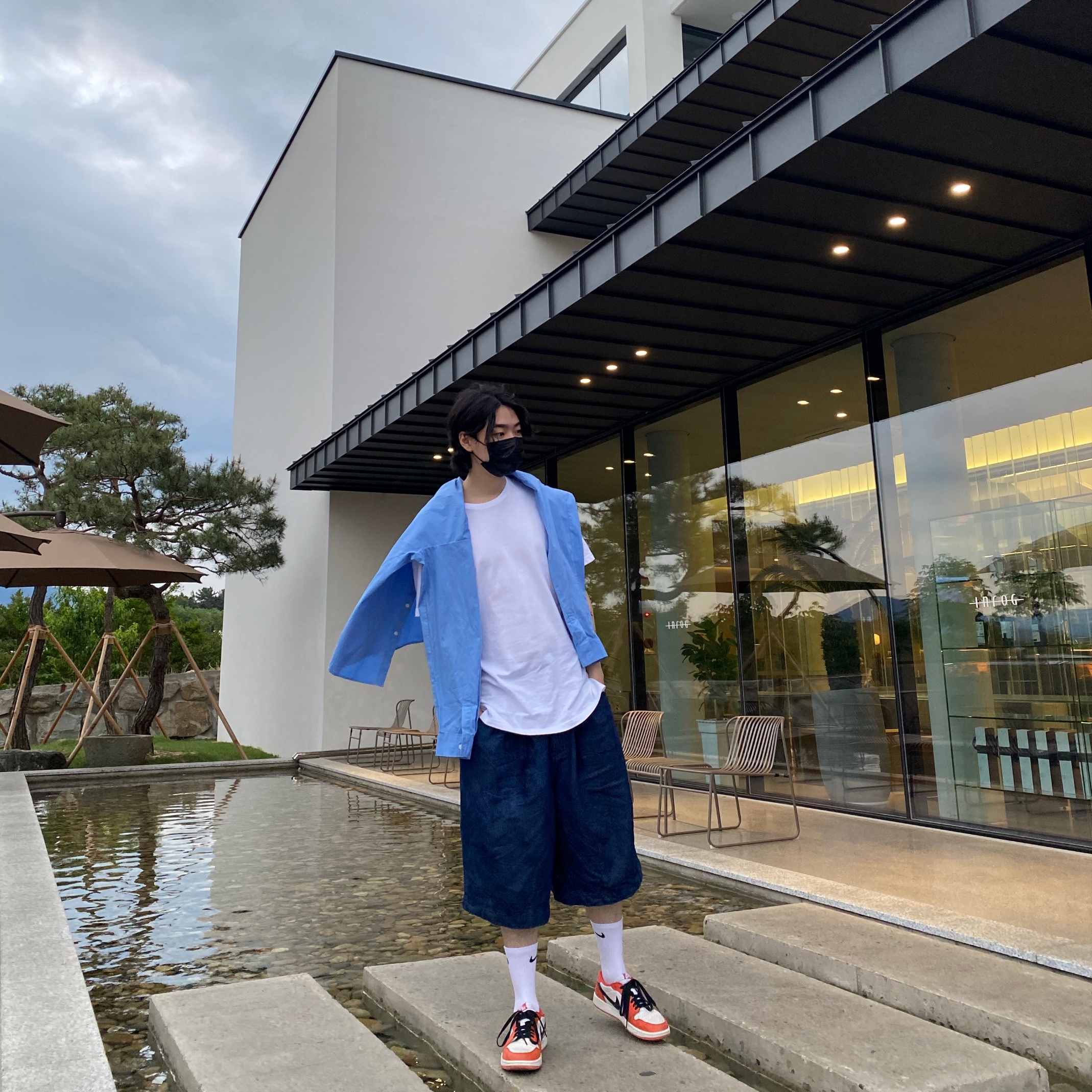 Jordan 1 Low OG Starfish, Nike Everyday Lightweight Training Crew Socks White (3 Pack/Korean Ver.) 착용 스타일 - 2
