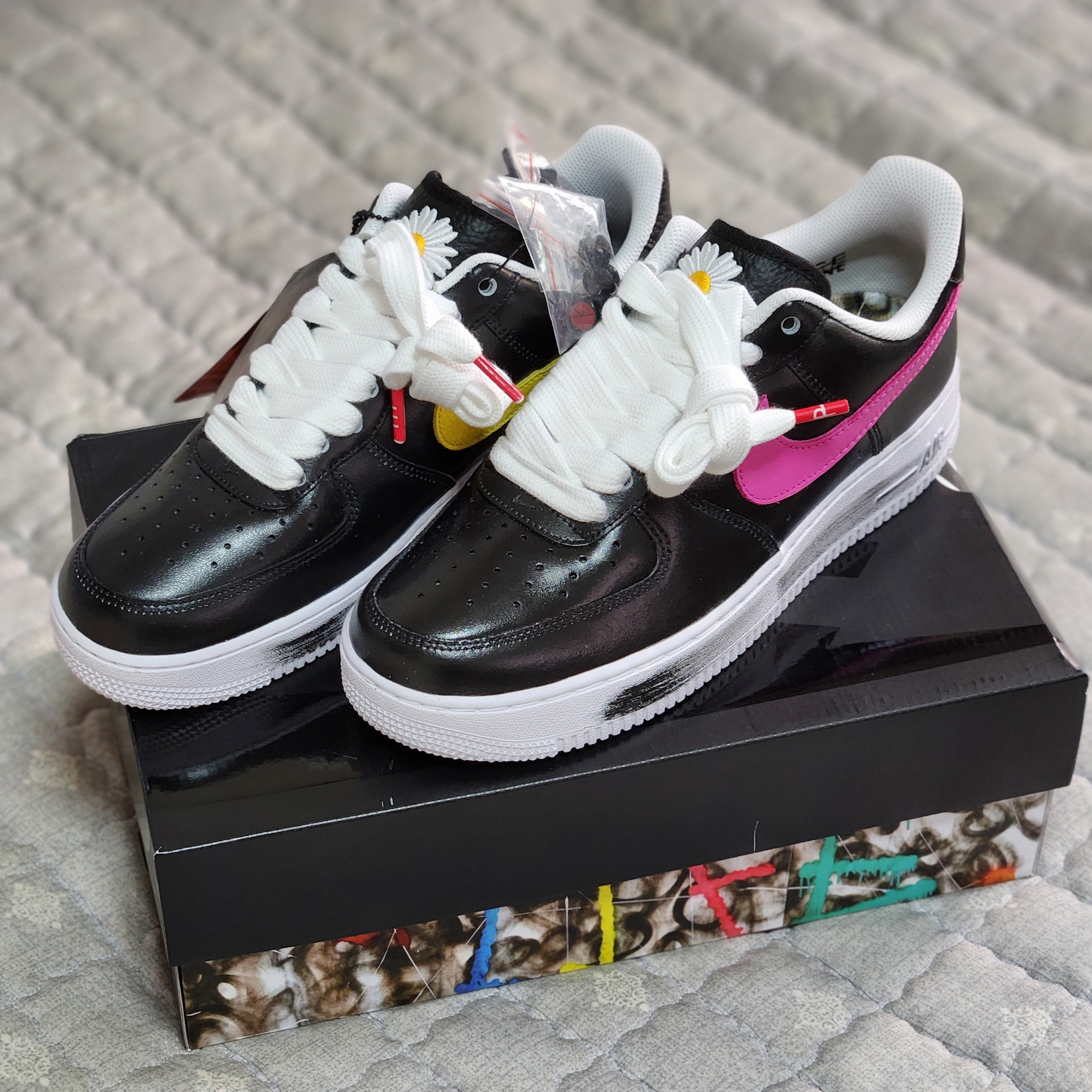 Nike x Peaceminusone Air Force 1 Low Para-Noise 3.0 Black and Multicolor 착용 스타일 - 1