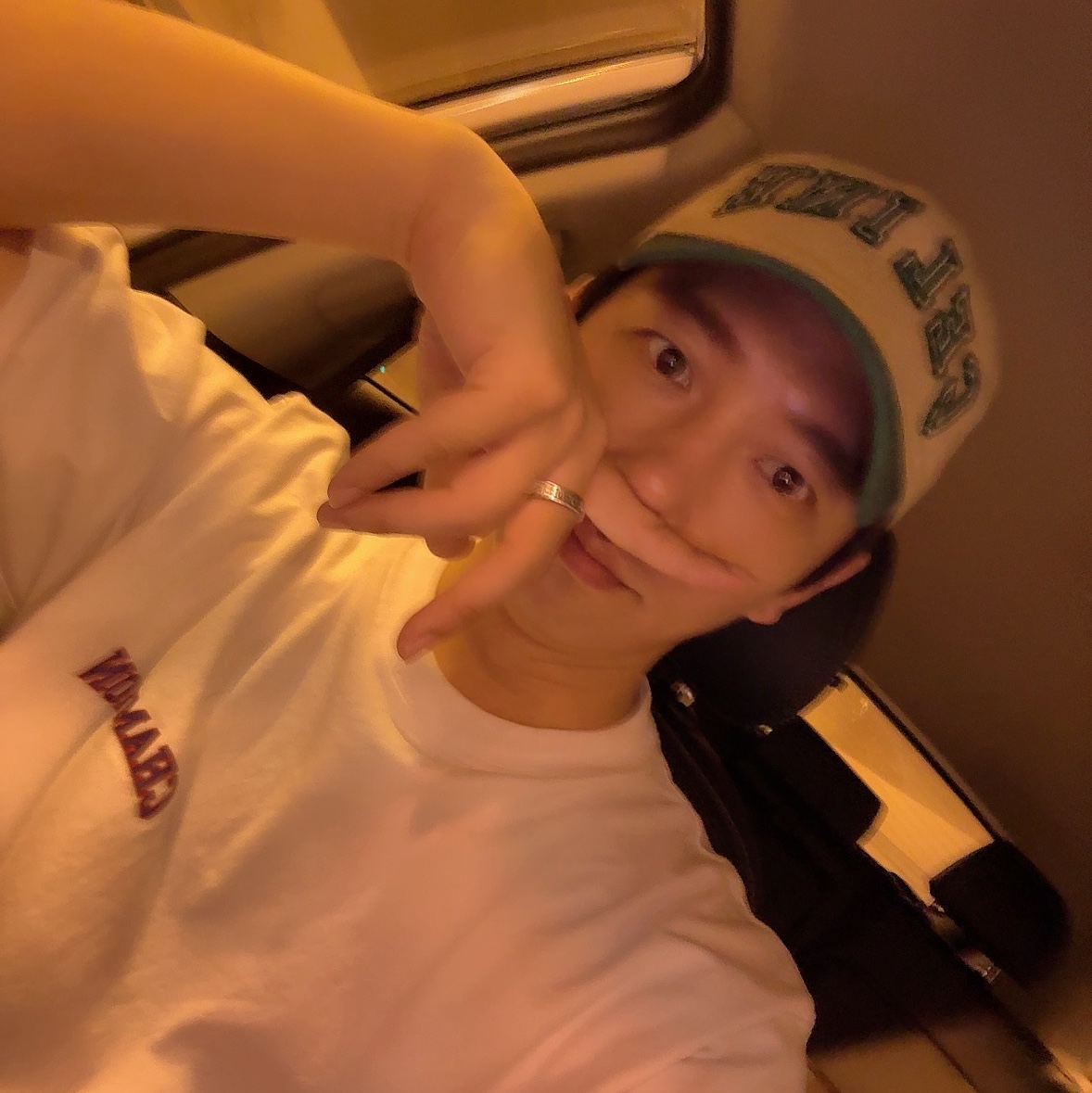 Celine College Baseball Cap in Cotton Cream Green 착용 스타일