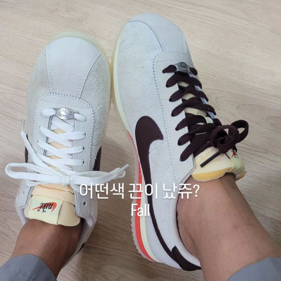 (W) Nike Cortez 23 Orewood Brown and Earth 착용 스타일