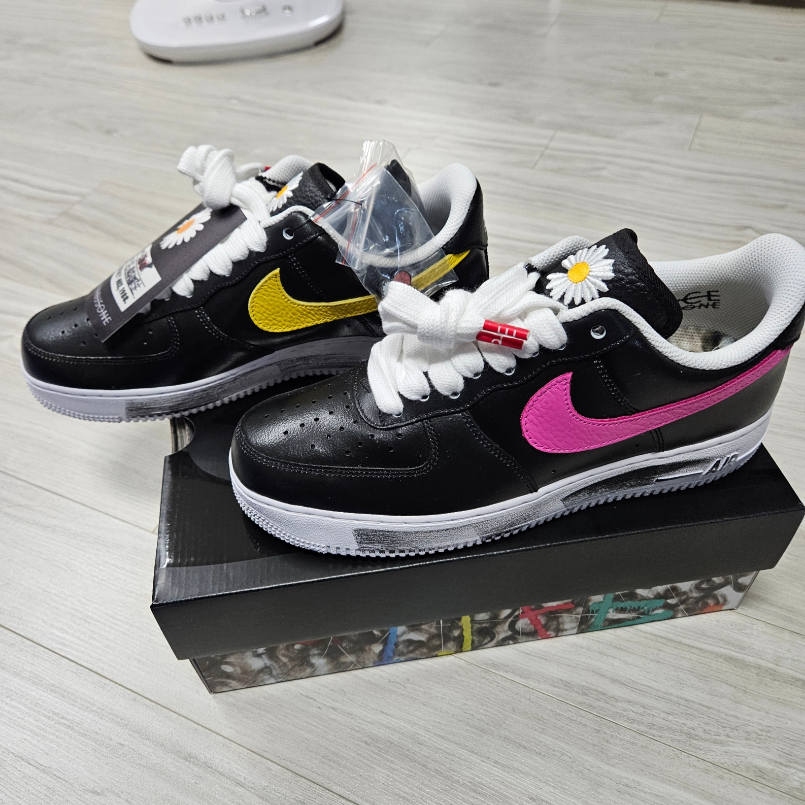Nike x Peaceminusone Air Force 1 Low Para-Noise 3.0 Black and Multicolor 착용 스타일 - 7