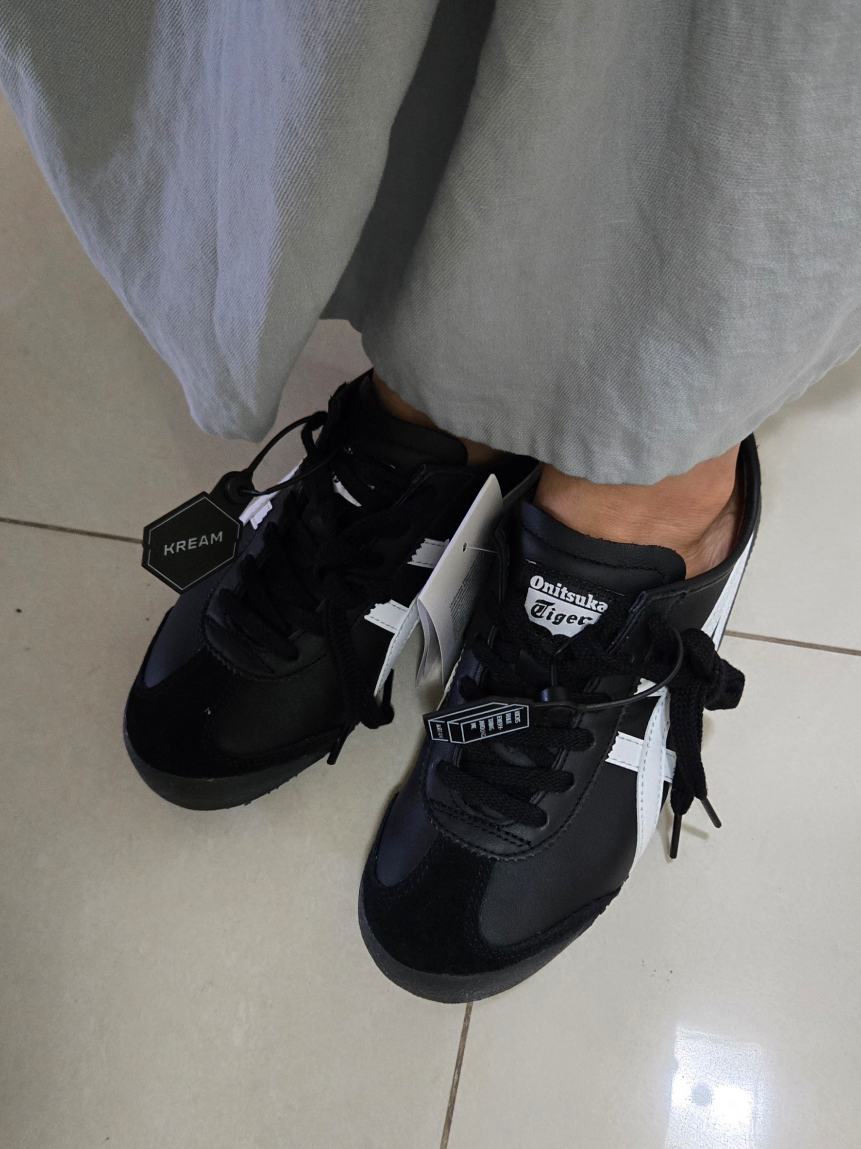 Onitsuka Tiger Mexico 66 Black White 착용 스타일