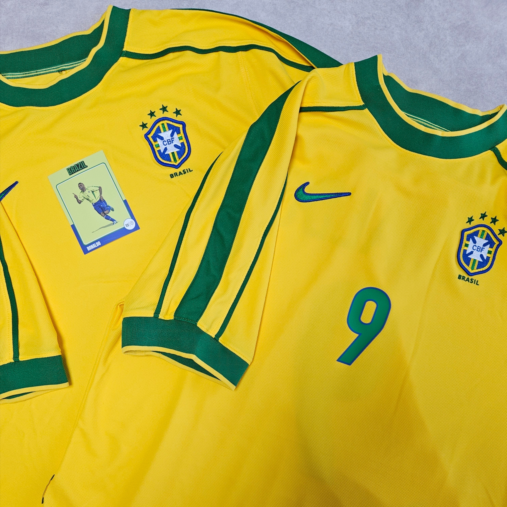 Nike Brazil 1998 Reissue Soccer Replica Jersey Varsity Maize Ronaldo (Marking Ver.) 착용 스타일 - 1