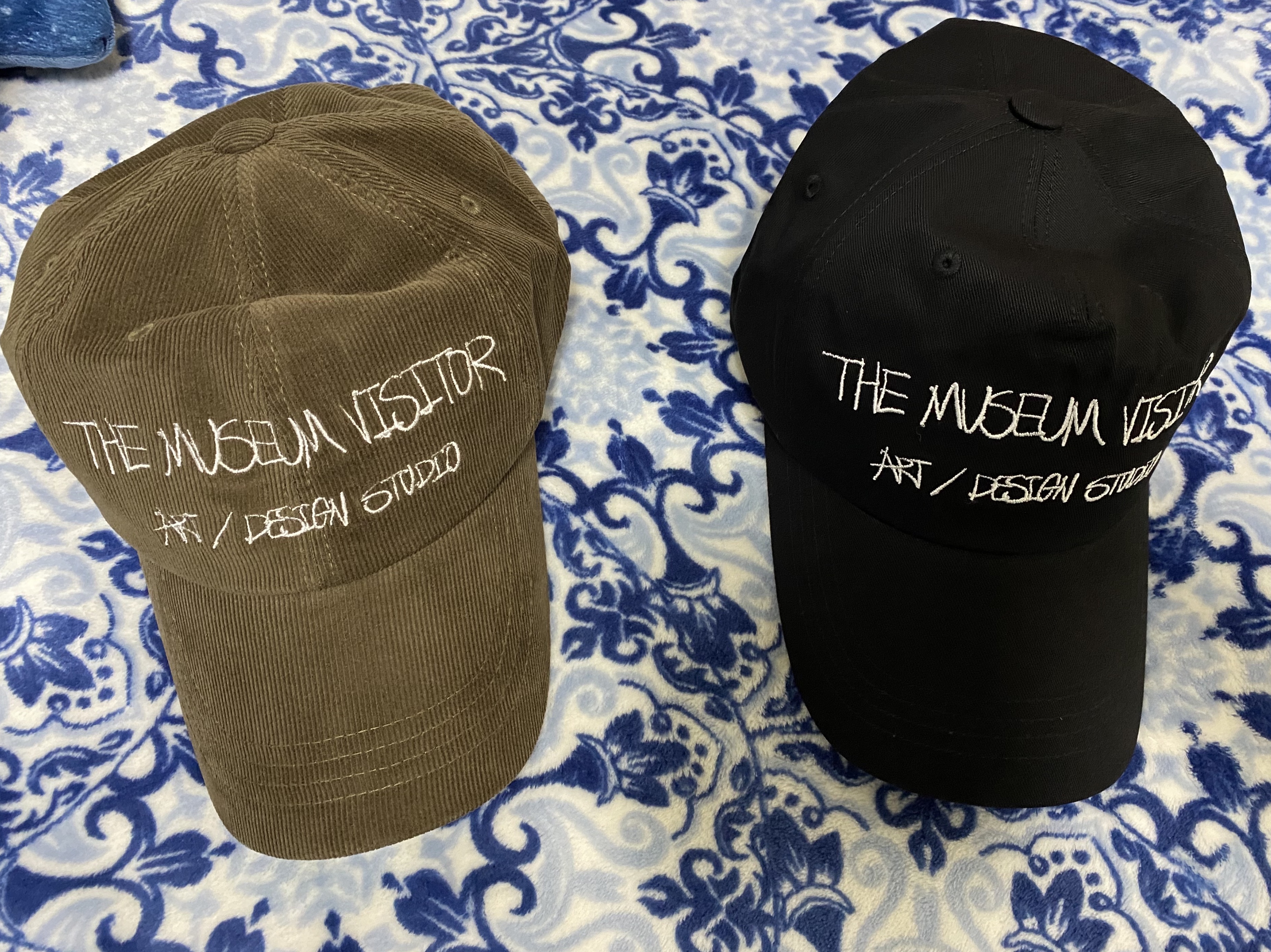 The Museum Visitor Art Design Studio Ball Cap Black 착용 스타일