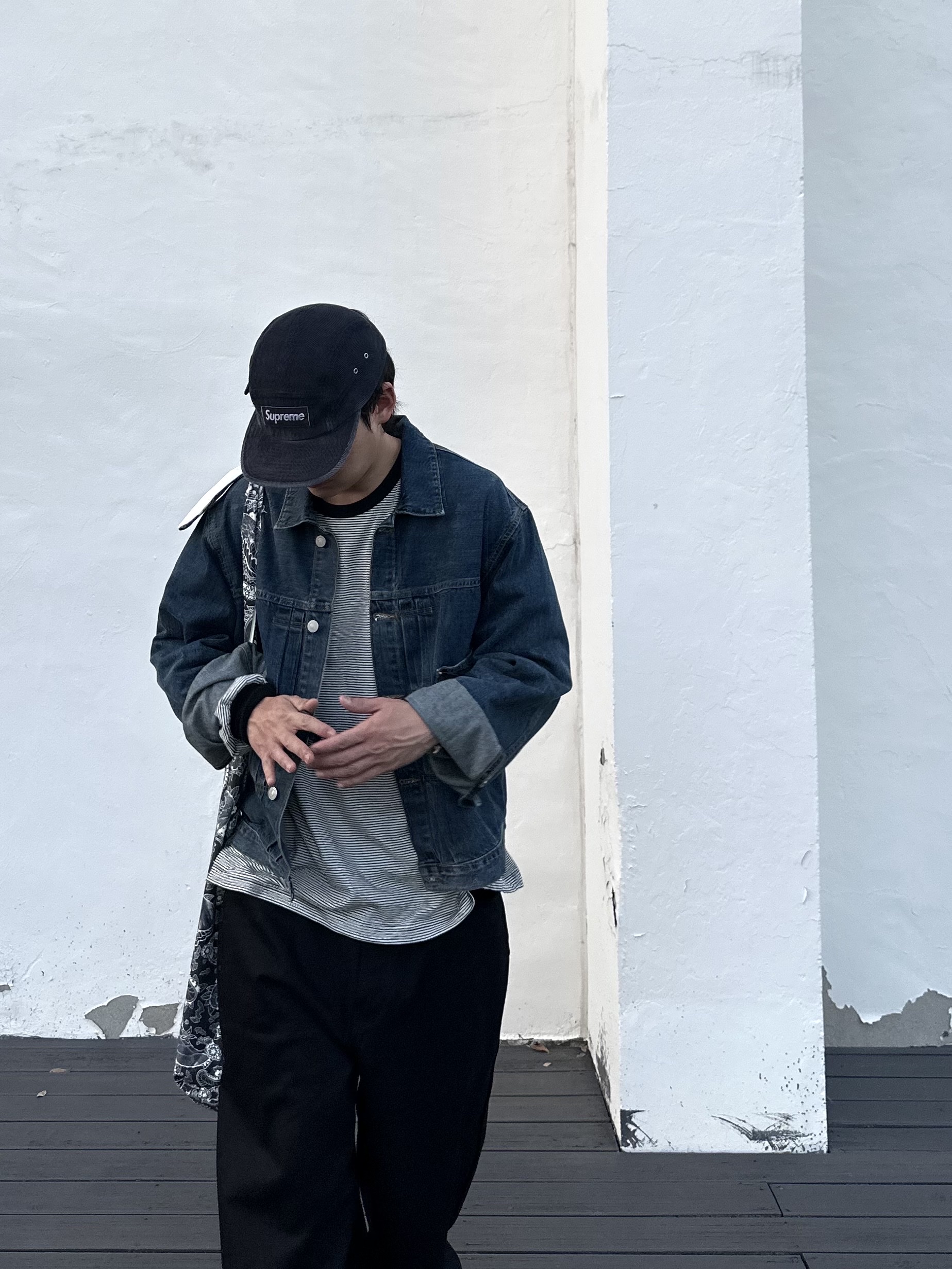 Supreme Corduroy Pocket Camp Cap Black - 24SS, Maison Mihara Yasuhiro Baker OG Sole Broken Suede Low-top Sneakers Black 착용 스타일 - 4
