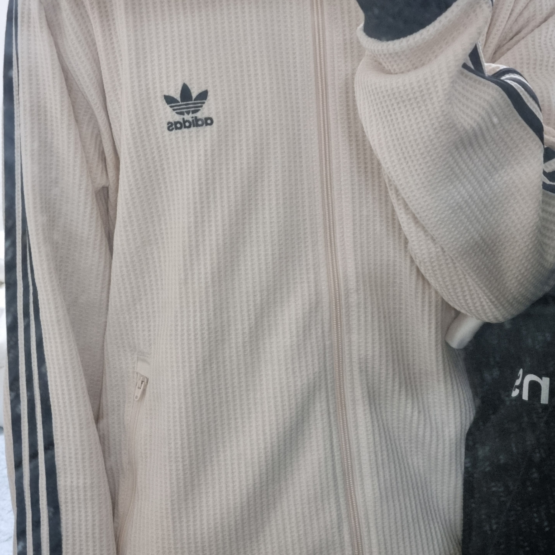 Adidas Waffle Beckenbauer Track Top Wonder White - KR Sizing, Stussy World Tour T-Shirt White 착용 스타일