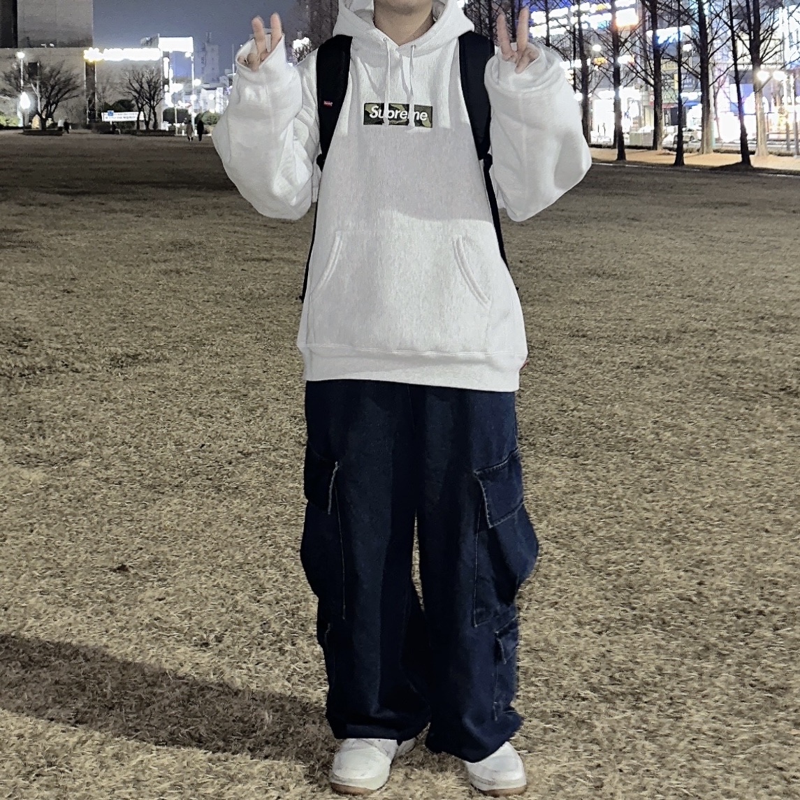Supreme Box Logo Hooded Sweatshirt Ash Grey - 23FW, Nike Air Force 1 Low '07 White Obsidian 착용 스타일 - 2