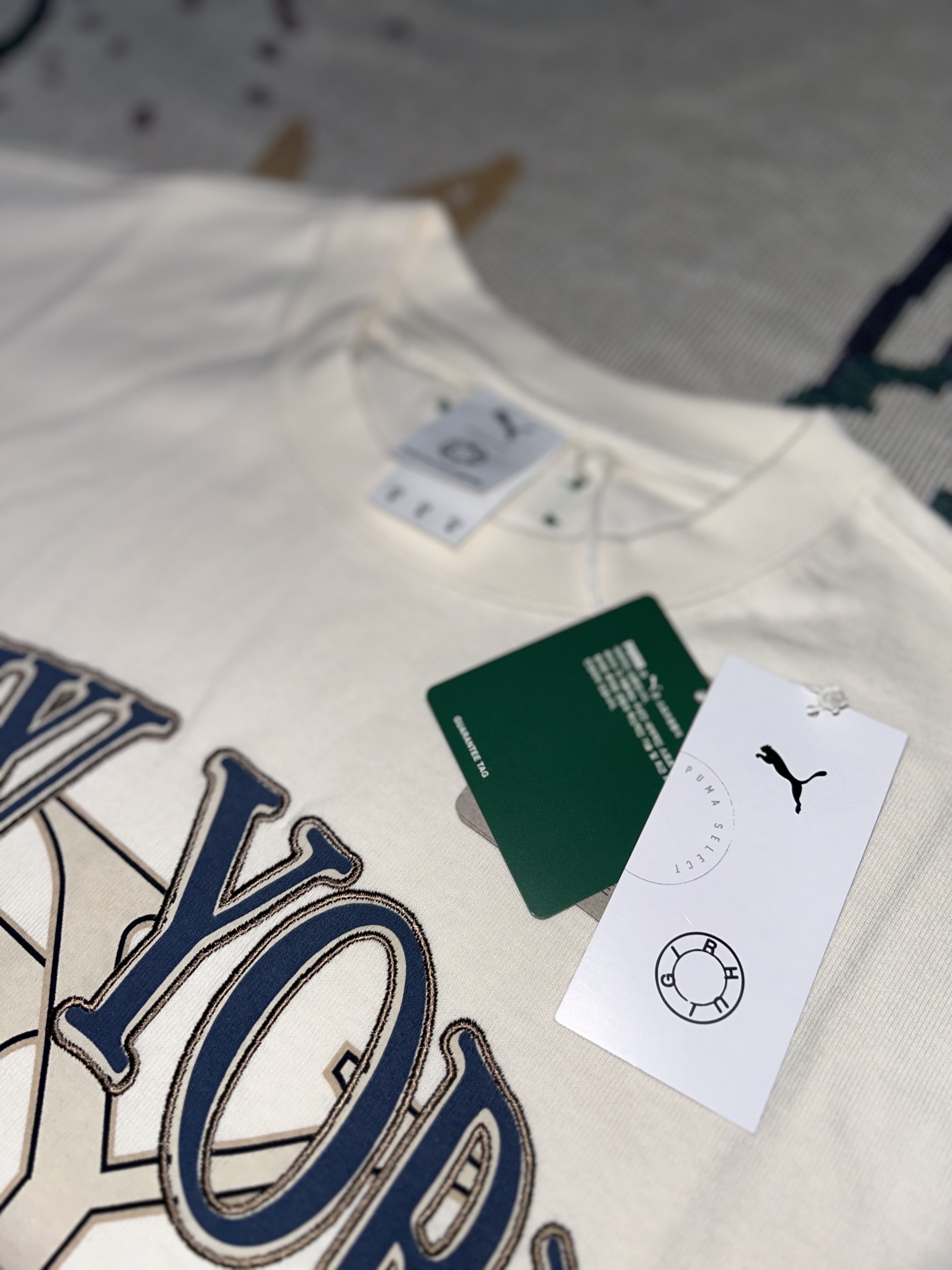 Puma x Rhuigi Graphic T-Shirt Pristine 착용 스타일 - 3