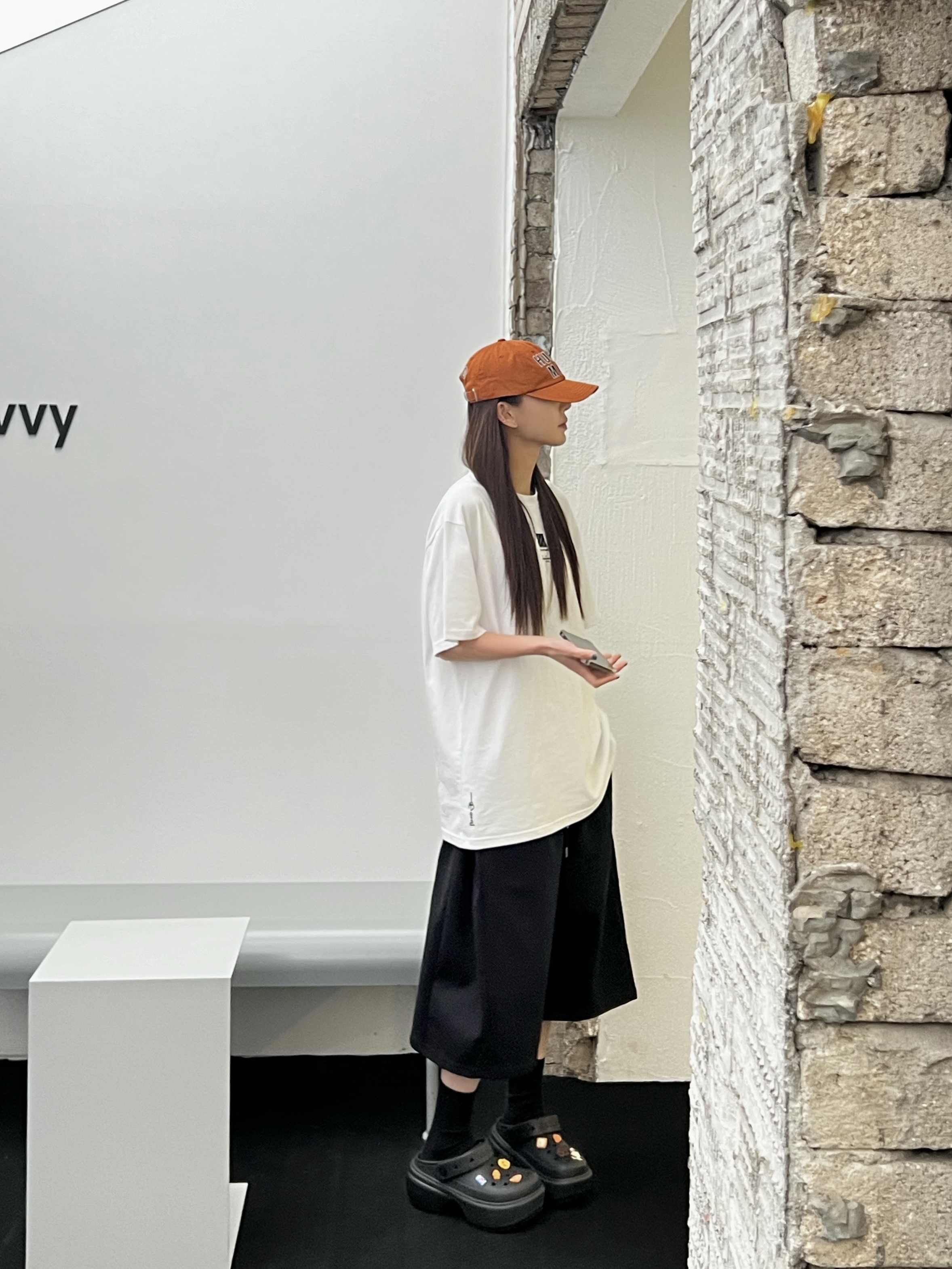 Human Made 6 Panel Cap #2 Orange, Crocs Stomp Clog Black 착용 스타일 - 1