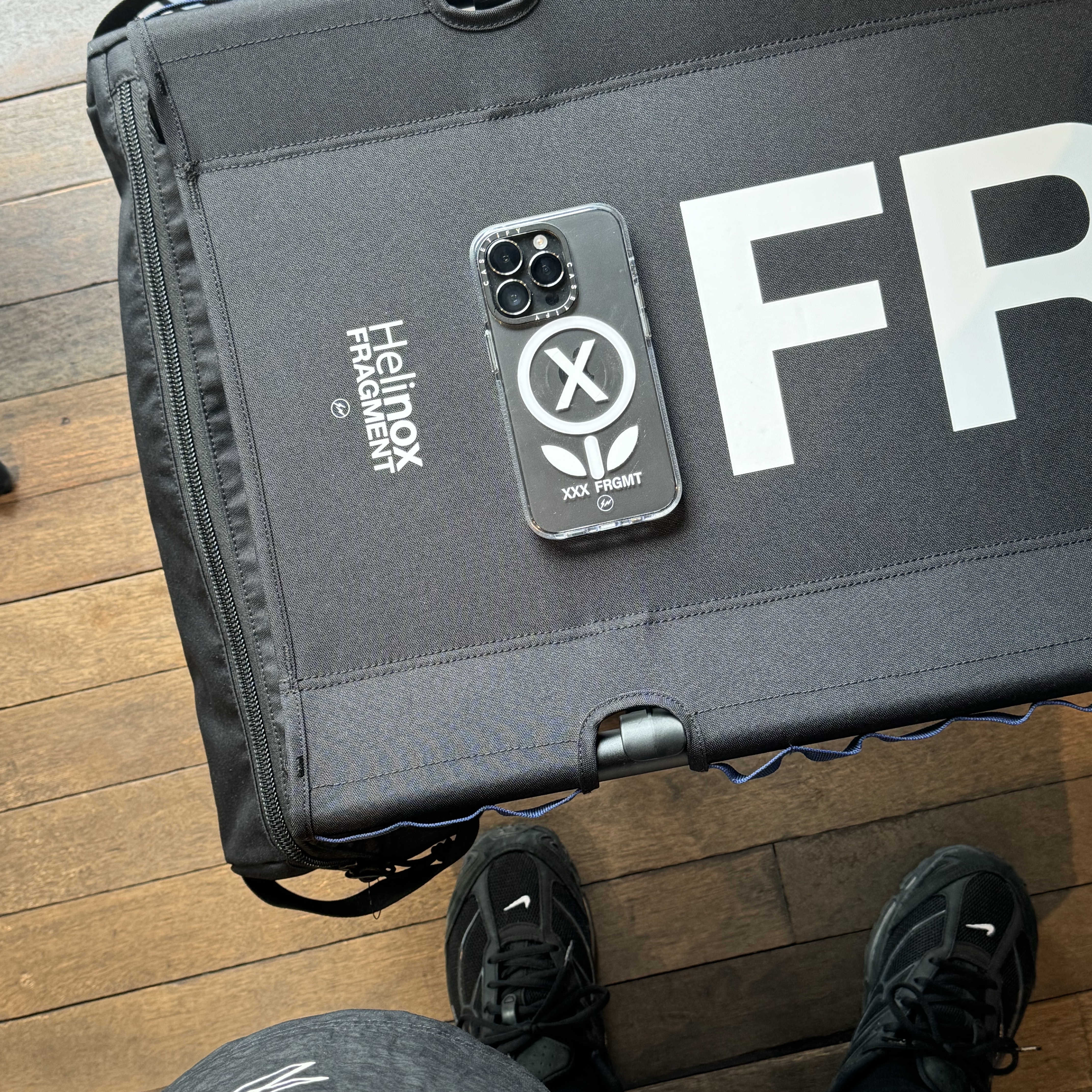 Casetify x Fragment x God Selection XXX Flower White iphone Magsafe Case Clear White Camera Ring, Helinox x Fragment Design Tactical Bench Black Navy 착용 스타일