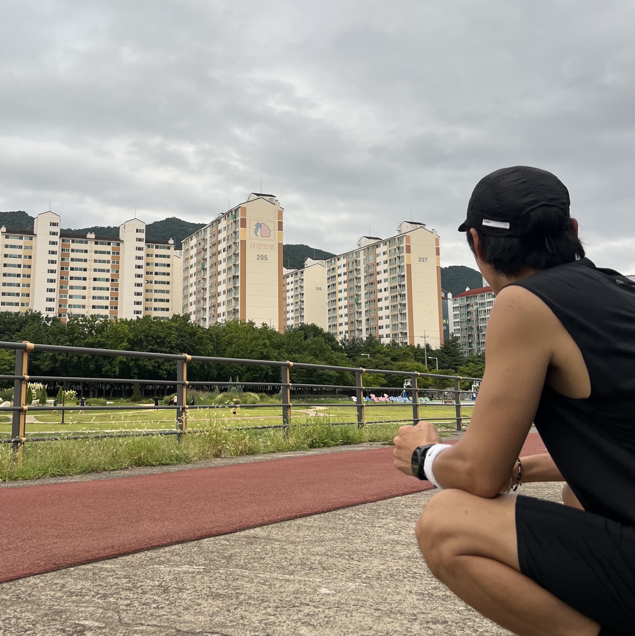 Satisfy Re-Possessed Rippy Trail Cap Black, Nike Air Zoom Alphafly Next% Flyknit 2 Screem Green 착용 스타일 - 2