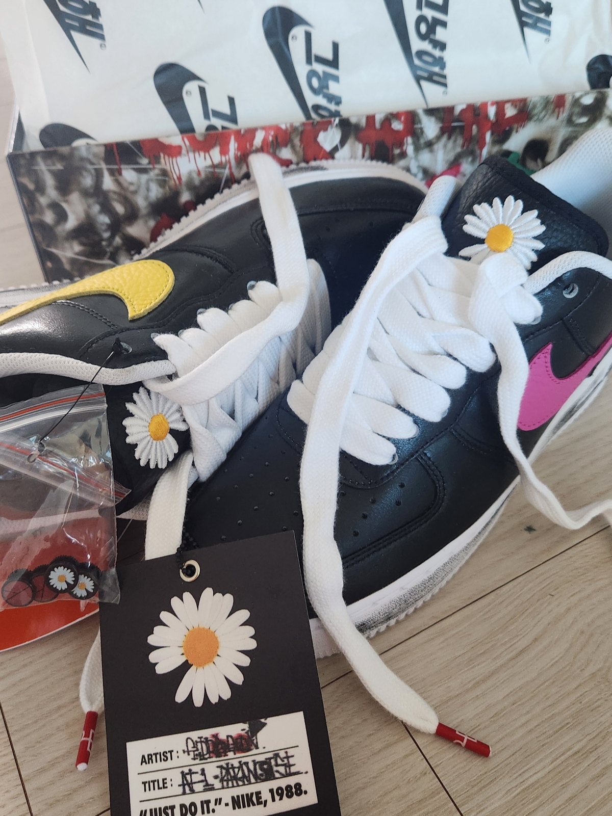 Nike x Peaceminusone Air Force 1 Low Para-Noise 3.0 Black and Multicolor 착용 스타일