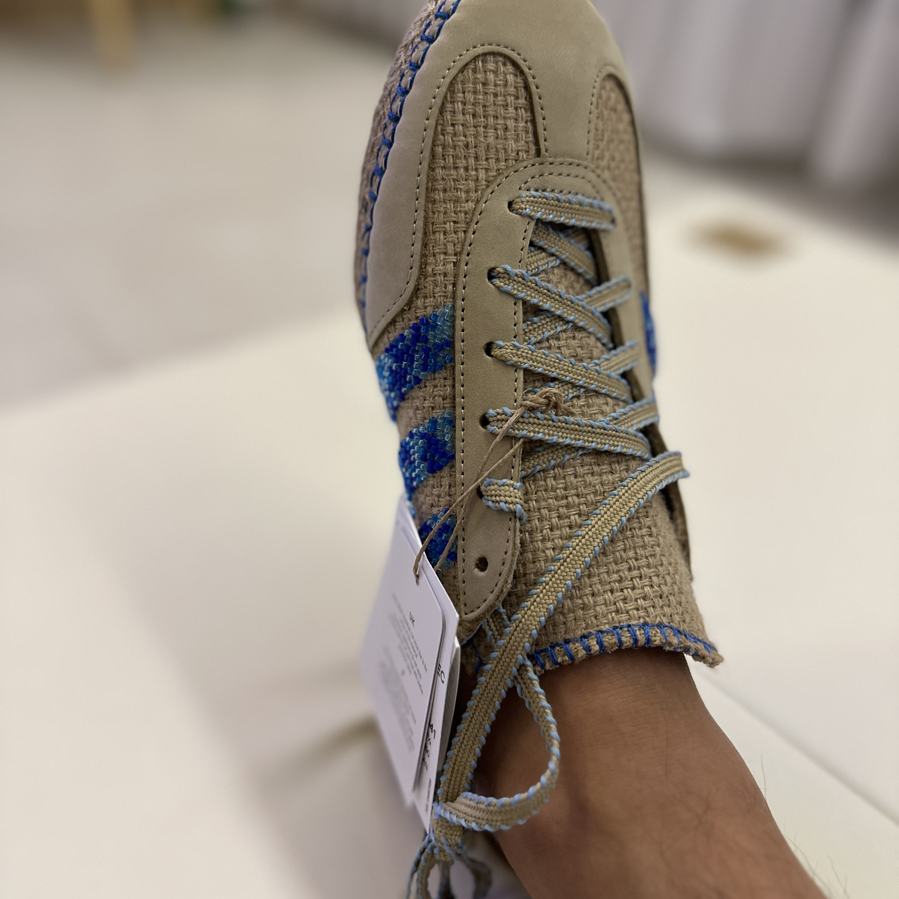 Adidas x Clot Gazelle Linen Khaki Light Blue 착용 스타일 - 7