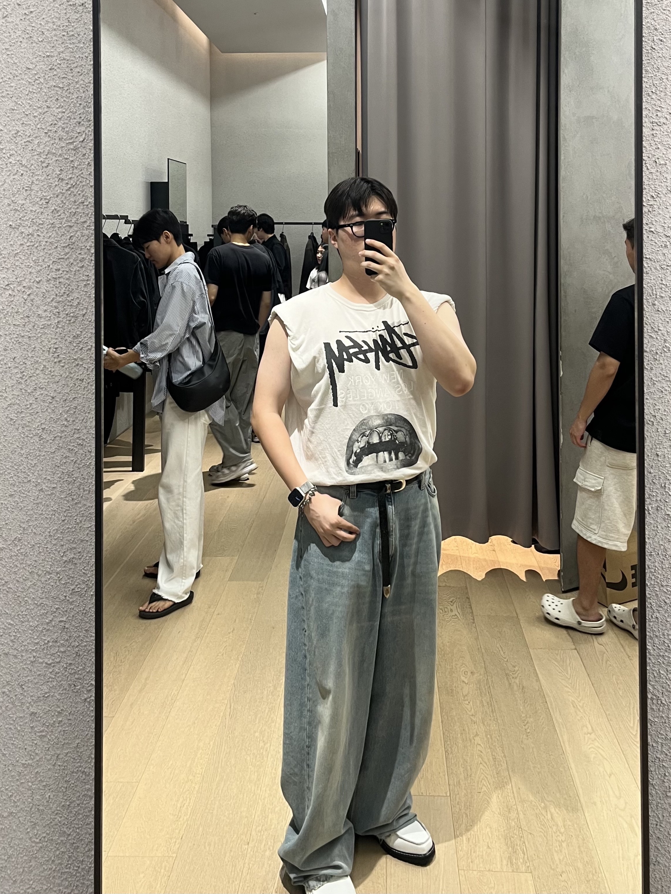 Stussy x Rick Owens 40 WT T-Shirt, Our Legacy Belt 2cm Leather Black 착용 스타일