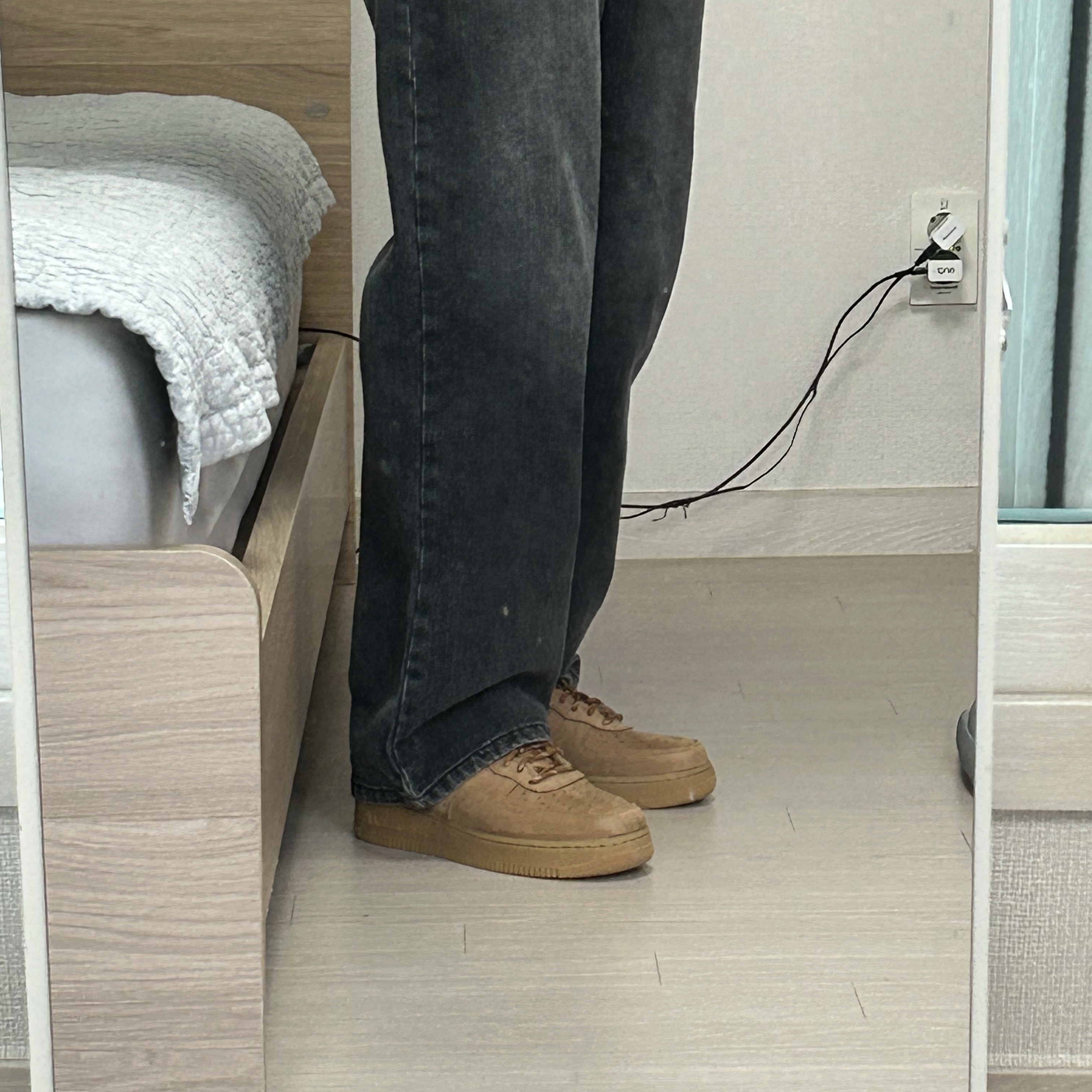Nike Air Force 1 '07 WB Flax 착용 스타일 - 3