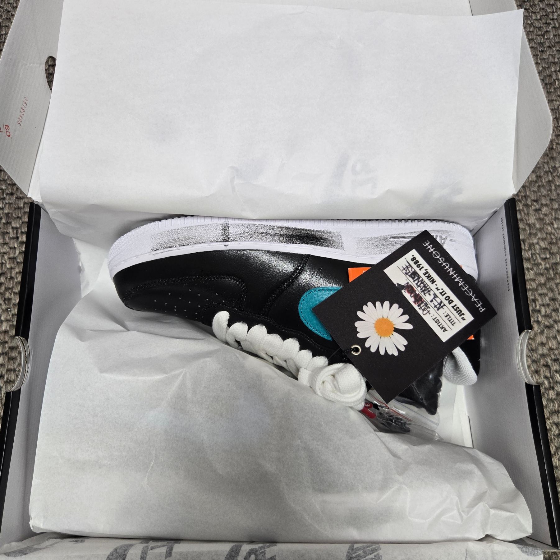 Nike x Peaceminusone Air Force 1 Low Para-Noise 3.0 Black and Multicolor 착용 스타일 - 7