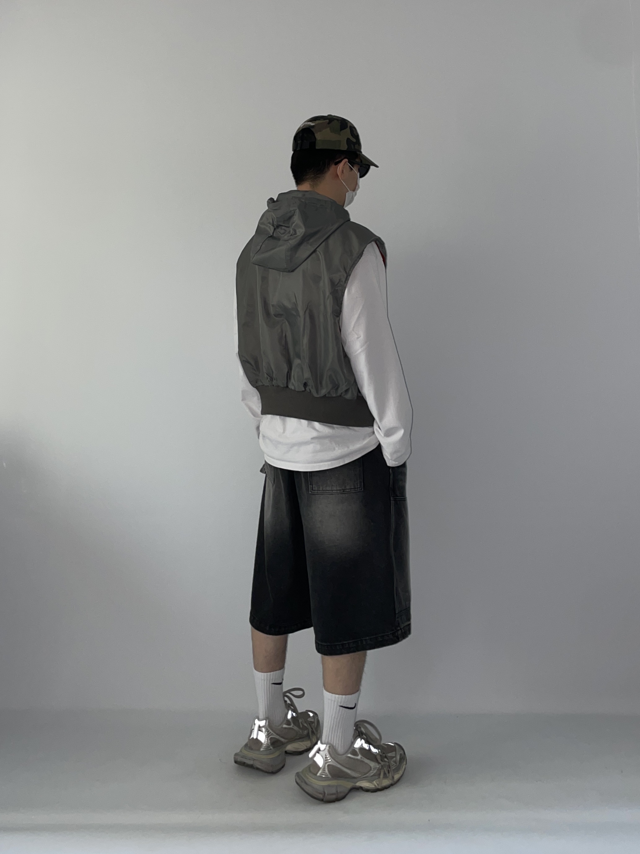 Supreme Seersucker S Logo 6-Panel Woodland Camo - 24SS, Balenciaga 3XL Sneakers Light Beige 착용 스타일 - 3