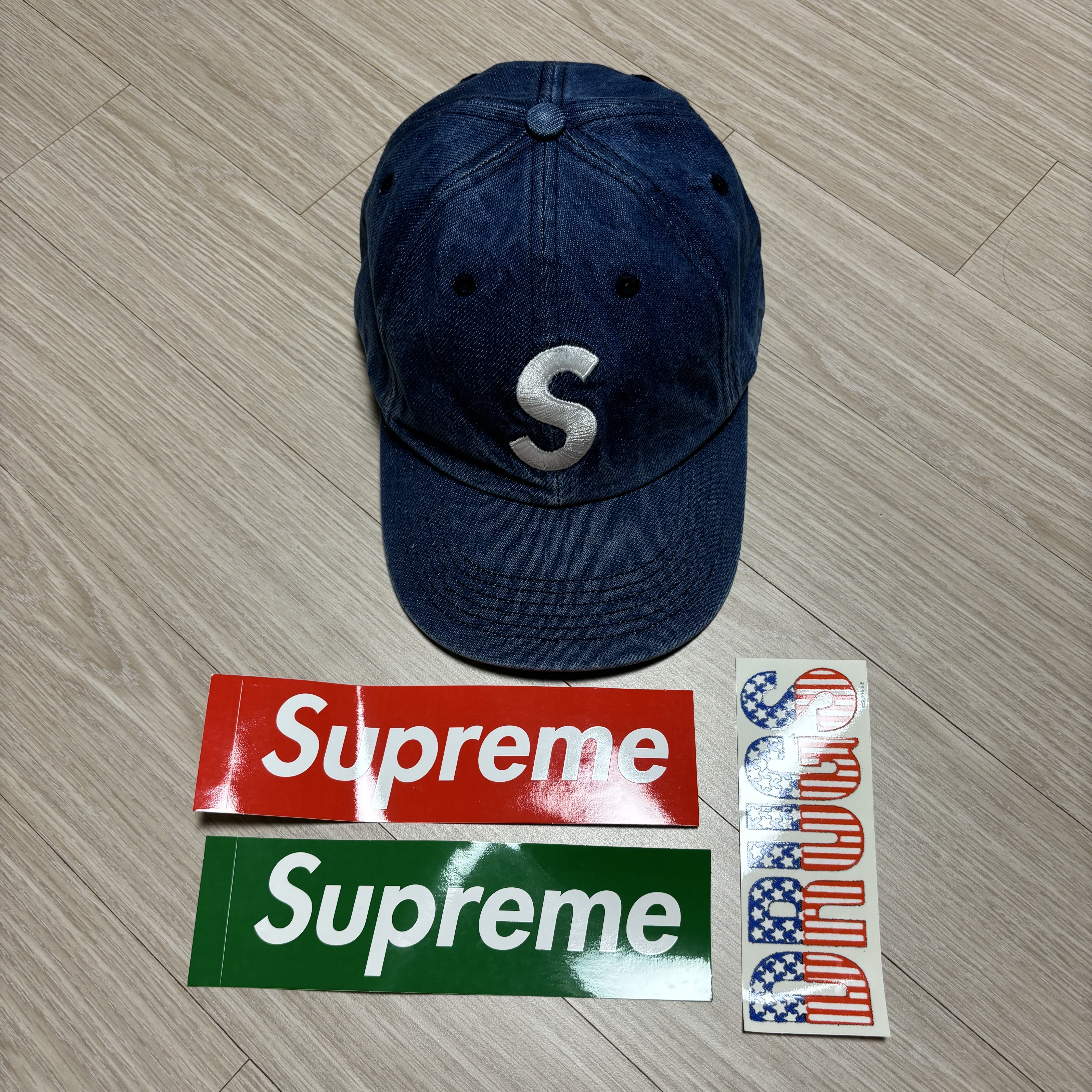 Supreme Pigment S Logo 6-Panel Denim - 24FW 착용 스타일 - 1