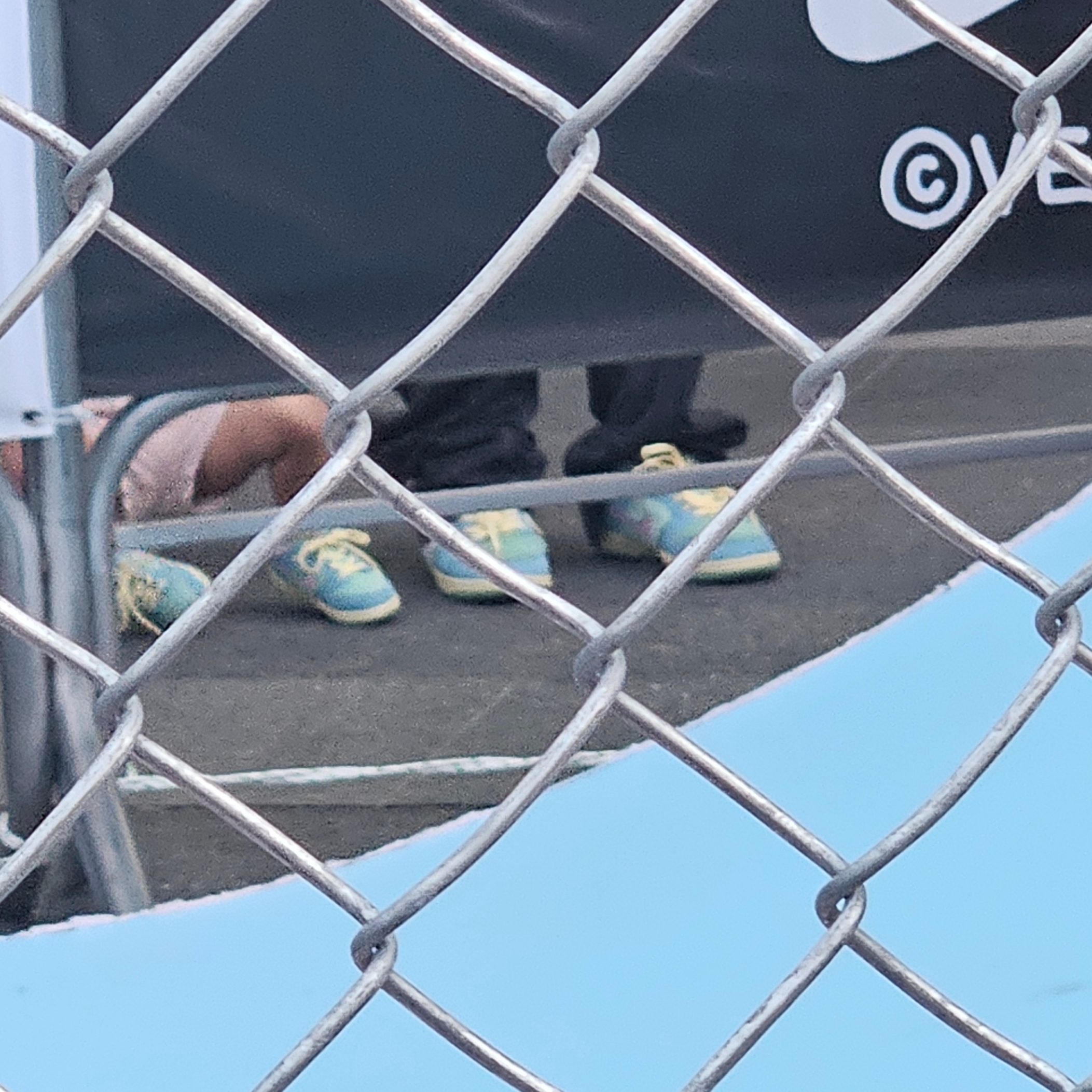 Nike x Verdy SB Dunk Low Pro Blue Gaze and Enamel Green 착용 스타일