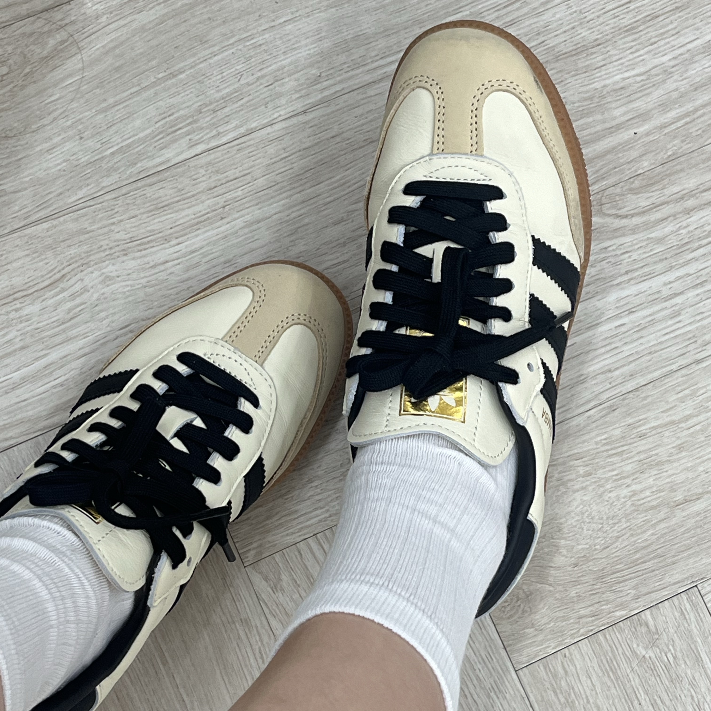 (W) Adidas Samba OG Cream White Core Black 착용 스타일
