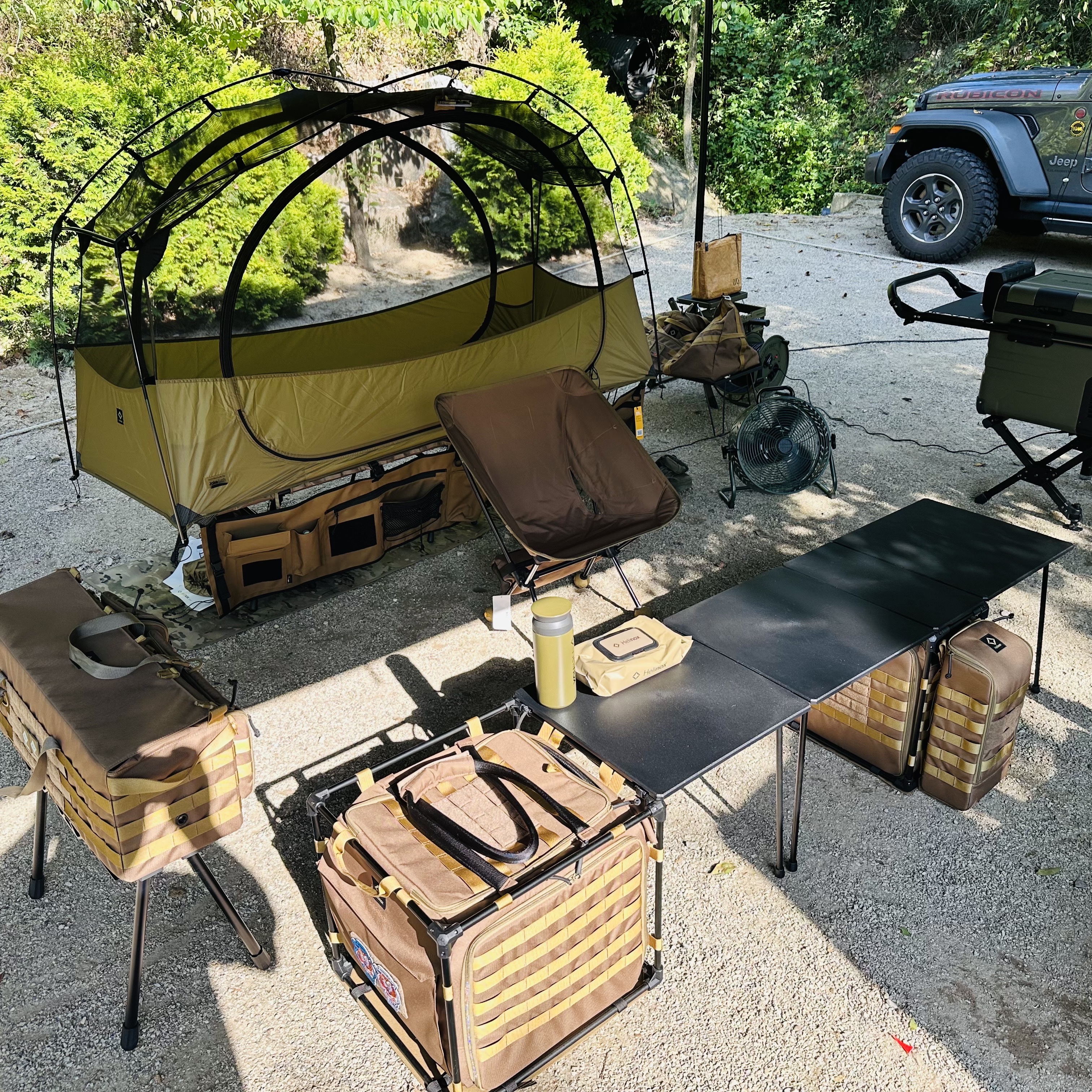 Helinox Tactical Field Office Cube Coyote Tan, Helinox Tactical Field Office M Coyote Tan 착용 스타일
