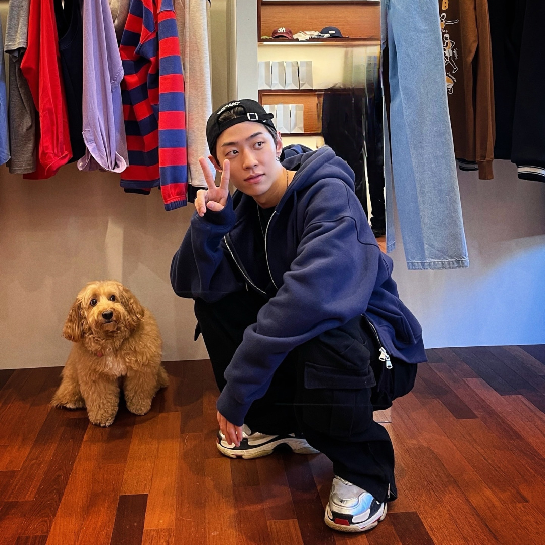 Balenciaga Triple S White Black Red 2019 착용 스타일 - 2
