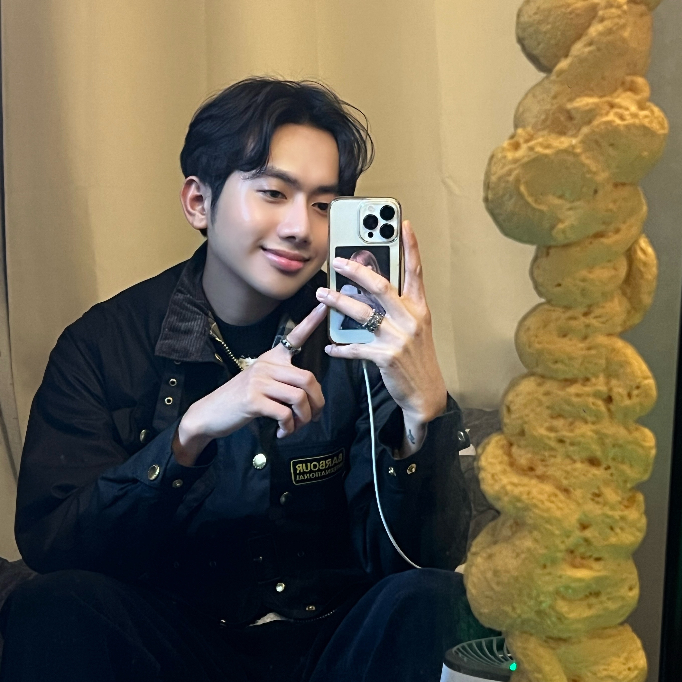 Barbour International Original Wax Jacket Black 착용 스타일