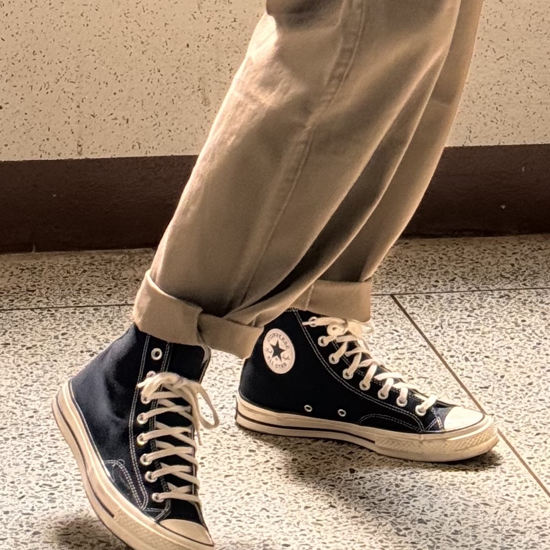 IAB Studio T-Shirt Soda - Shibuya Exclusive, Converse Chuck 70 Hi Black 착용 스타일 - 6