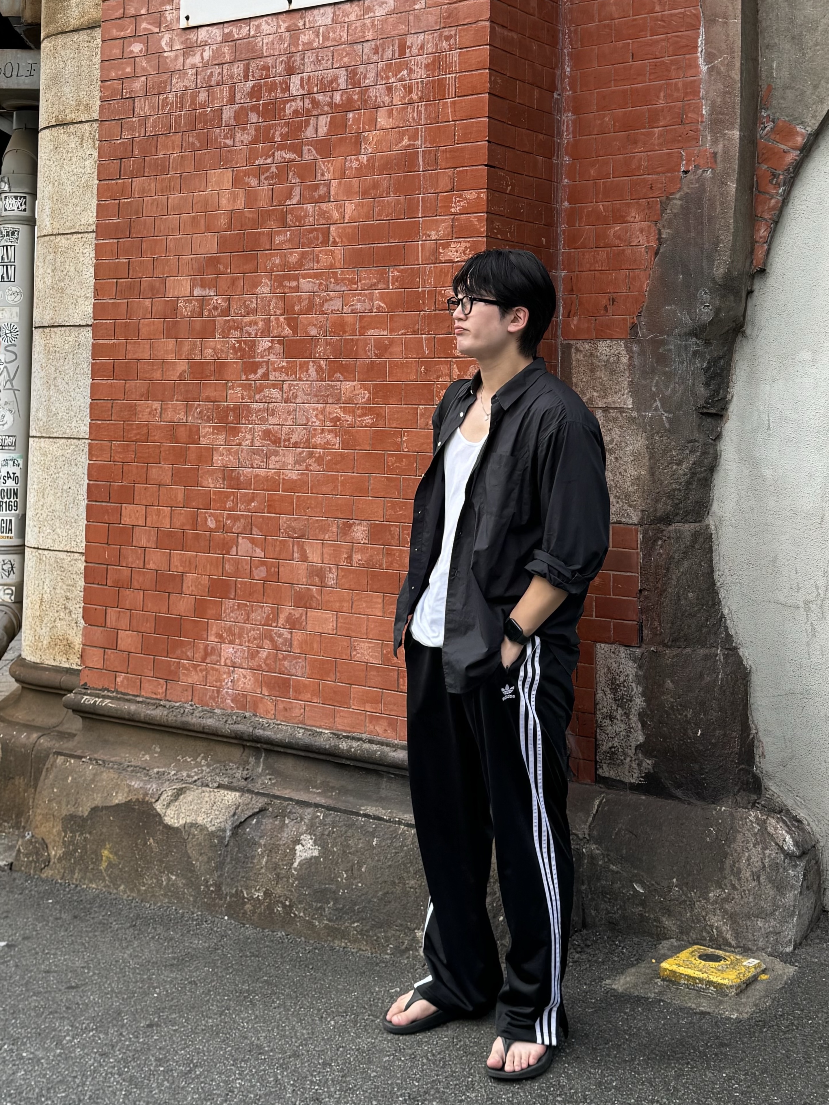 Oofos OOriginal Black, Adidas Adicolor Classic Firebird Track Pants Black - KR Sizing 착용 스타일 - 3