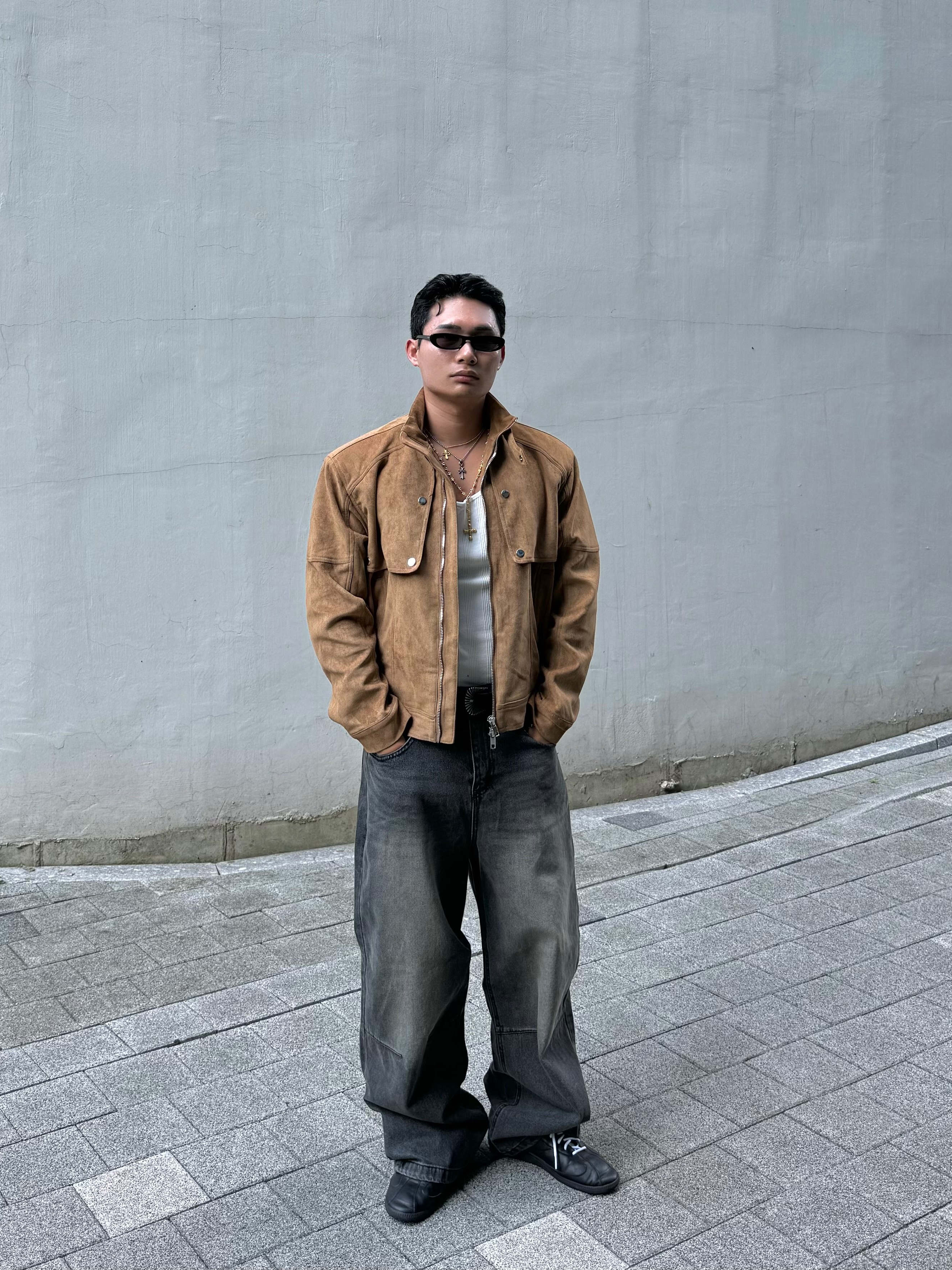 Hansroom Chrome Hearts Tiny CH cross Charm, (W) Saint Laurent SL 557 Shade Sunglasses Black 착용 스타일 - 4