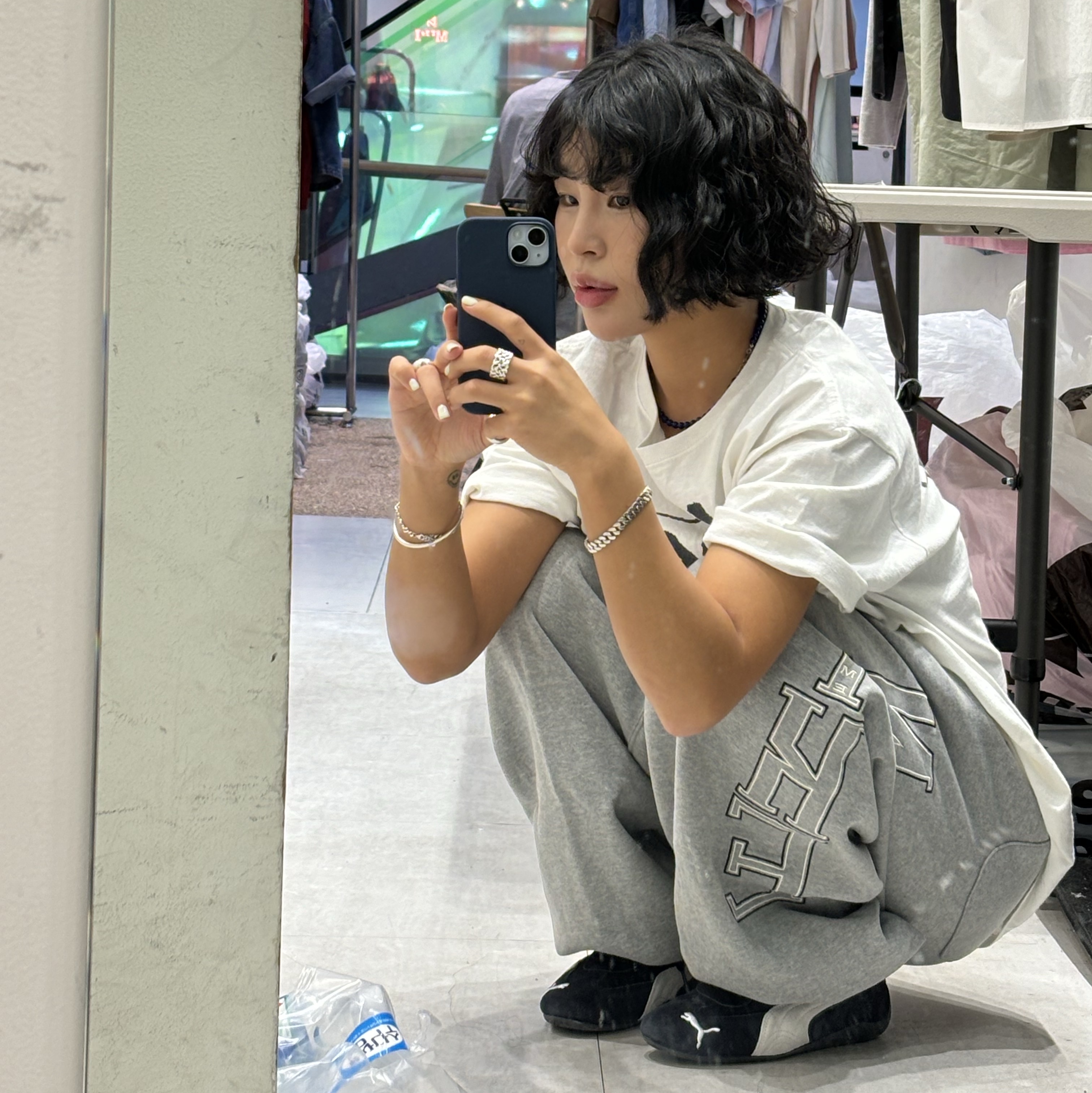 Supreme x Nike Sweatpant Heather Grey - 24SS 착용 스타일 - 2