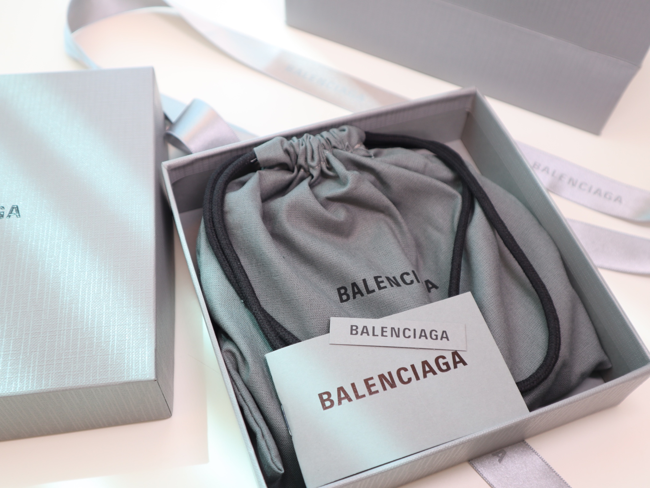 (W) Balenciaga BB Thin Belt Black, (W) Balenciaga BB Thin Belt Black 착용 스타일 - 4