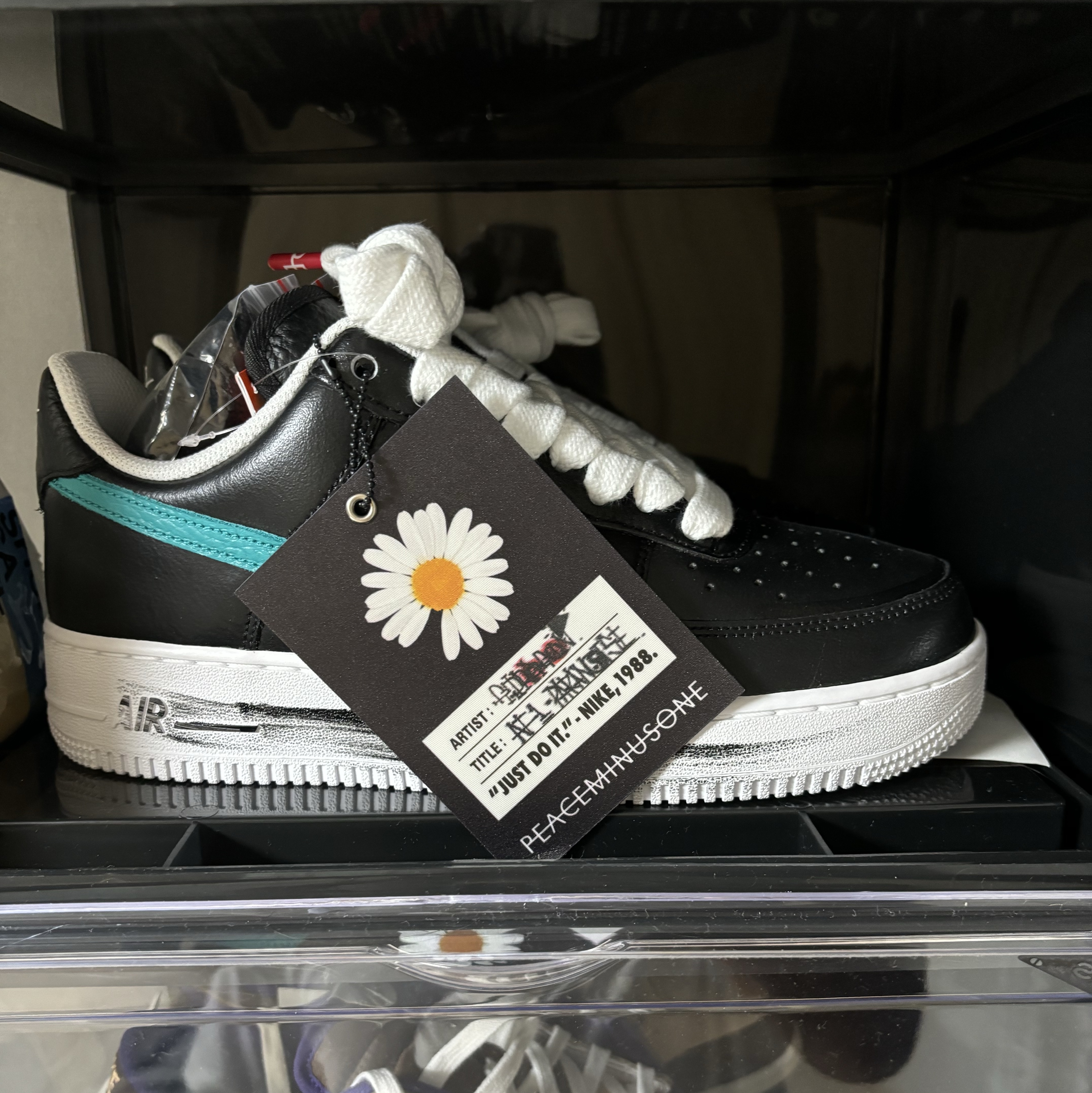 Nike x Peaceminusone Air Force 1 Low Para-Noise 3.0 Black and Multicolor 착용 스타일