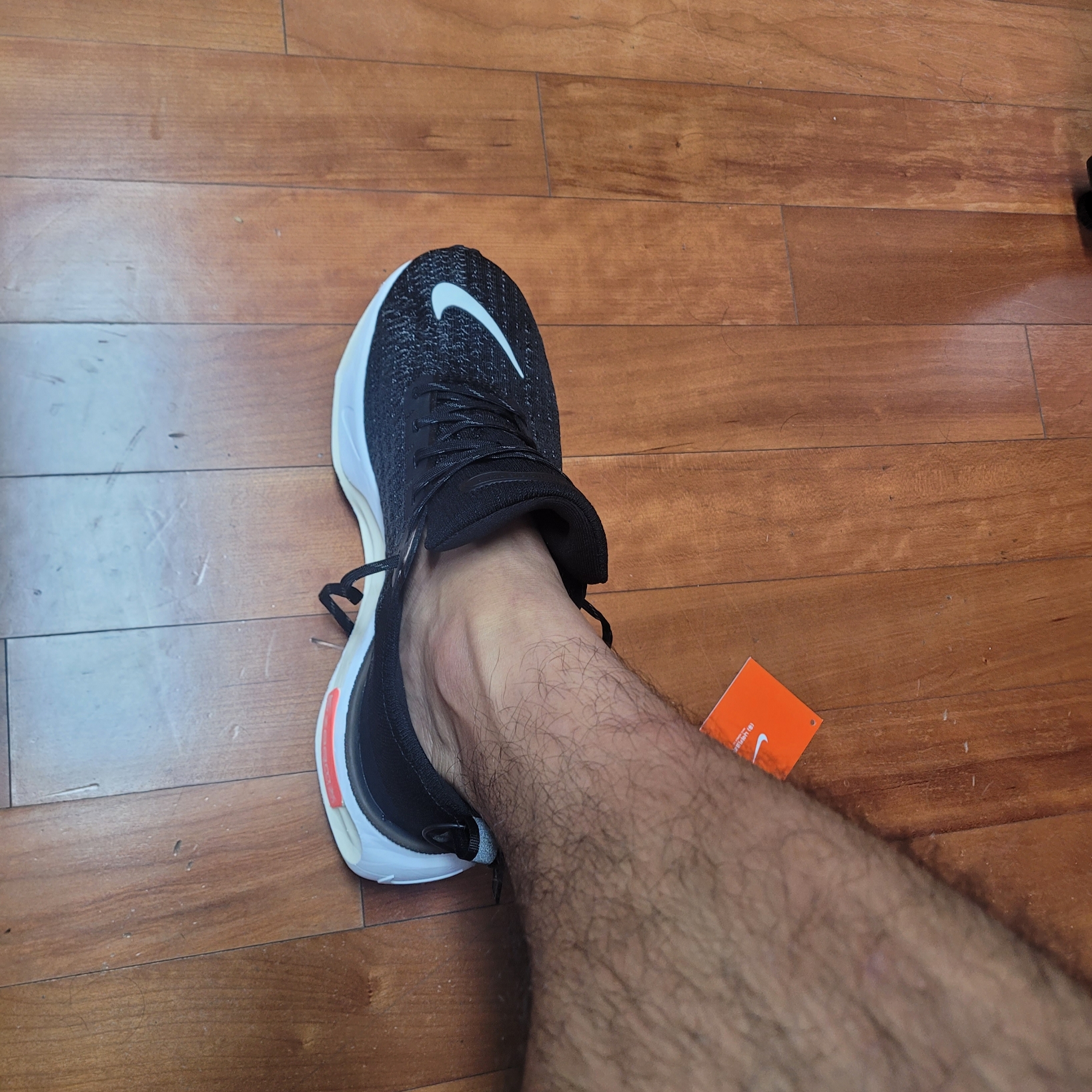 Nike ZoomX Invincible Run Flyknit 3 Black White 착용 스타일