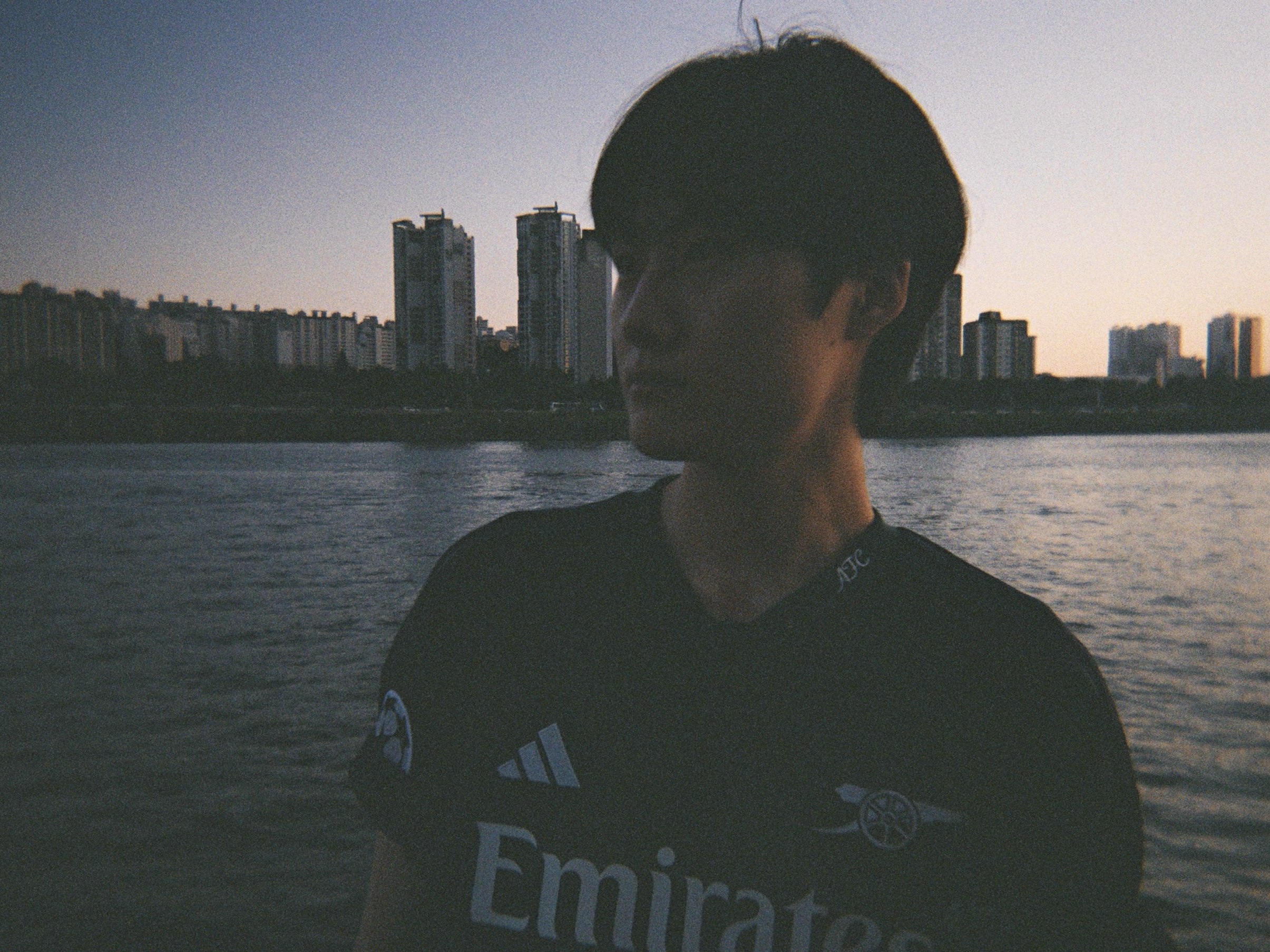 Adidas Arsenal 2023/24 3rd Jersey Rich Green Collegiate Navy - KR Sizing (Non Marking Ver.) 착용 스타일 - 3