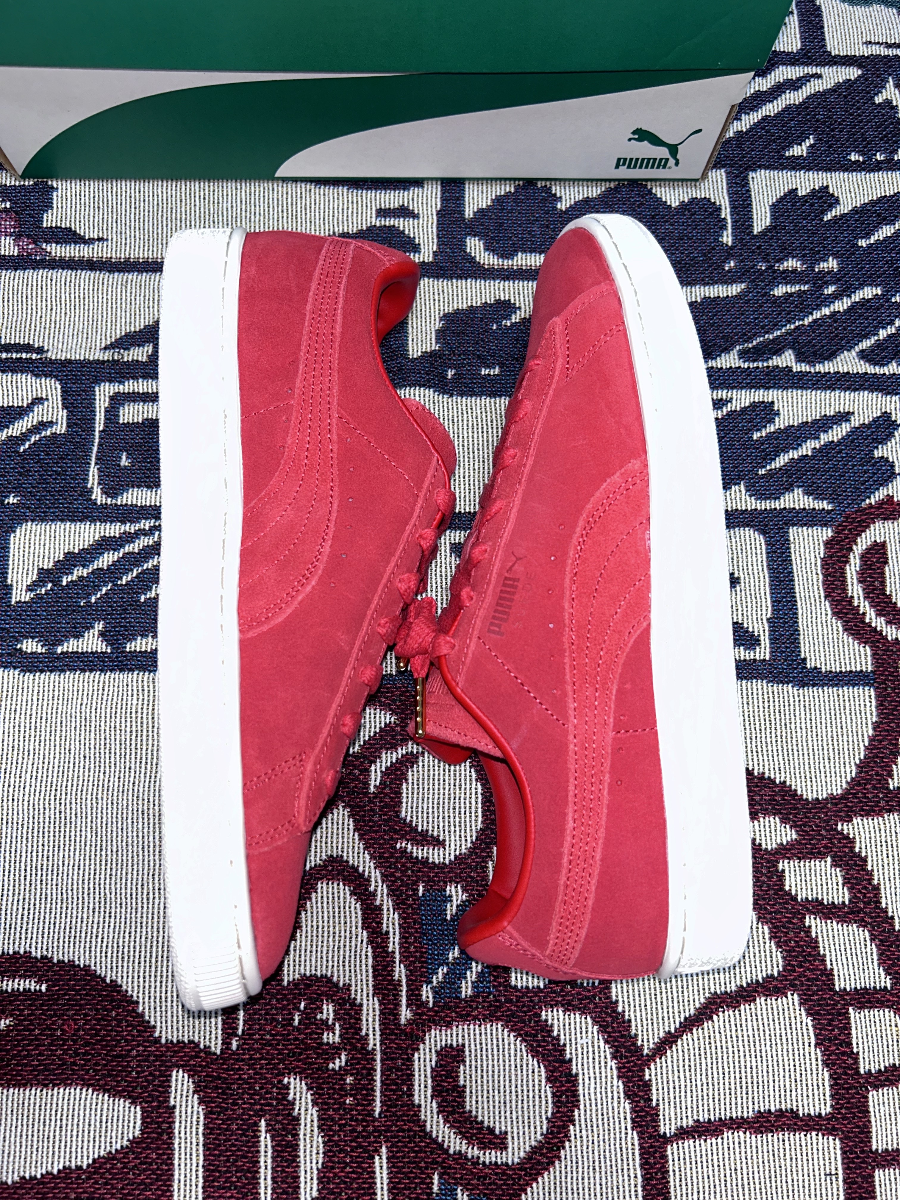 Puma Suede Classic 75th Anniversary Red 착용 스타일 - 5