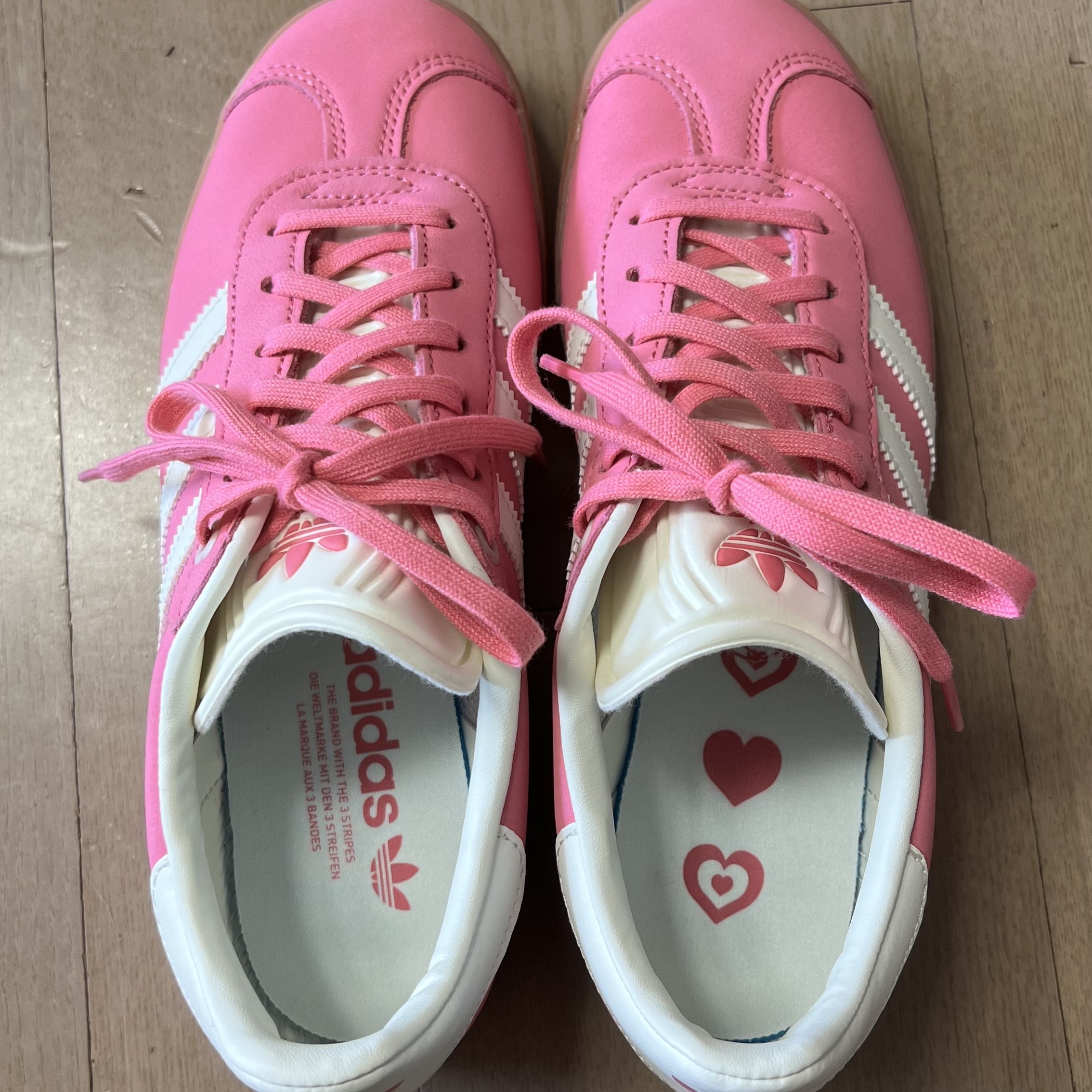 (J) Adidas Gazelle Pink Fusion Ivory 착용 스타일 - 2