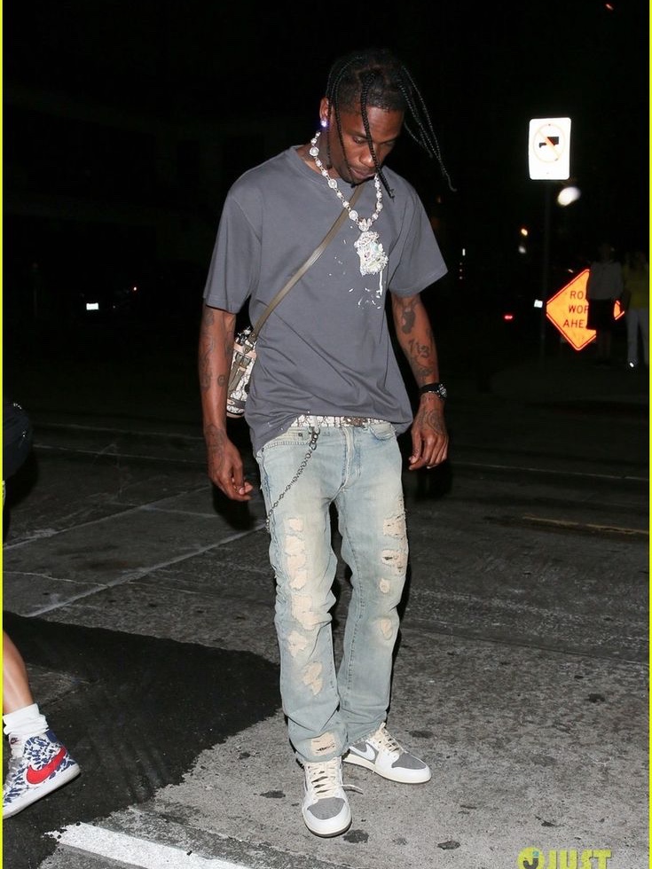 Dior x Cactus Jack Oversized T-Shirt Grey, Dior x Cactus Jack H-Town Shearling Sandal Cream Oblique Jacquard 착용 스타일 - 2